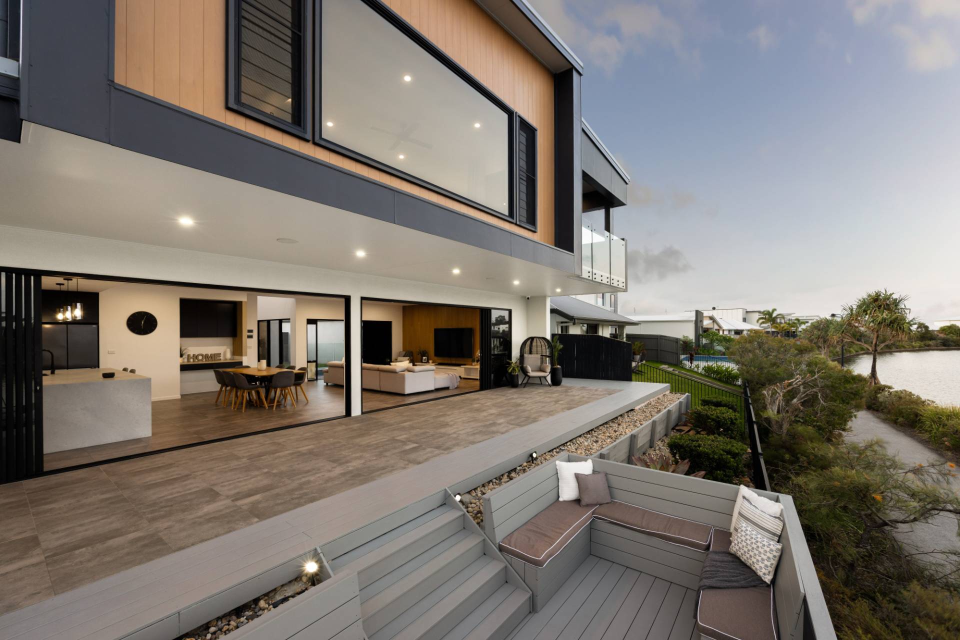 19 Tamborine Close, Mountain Creek - Thumbnail 2