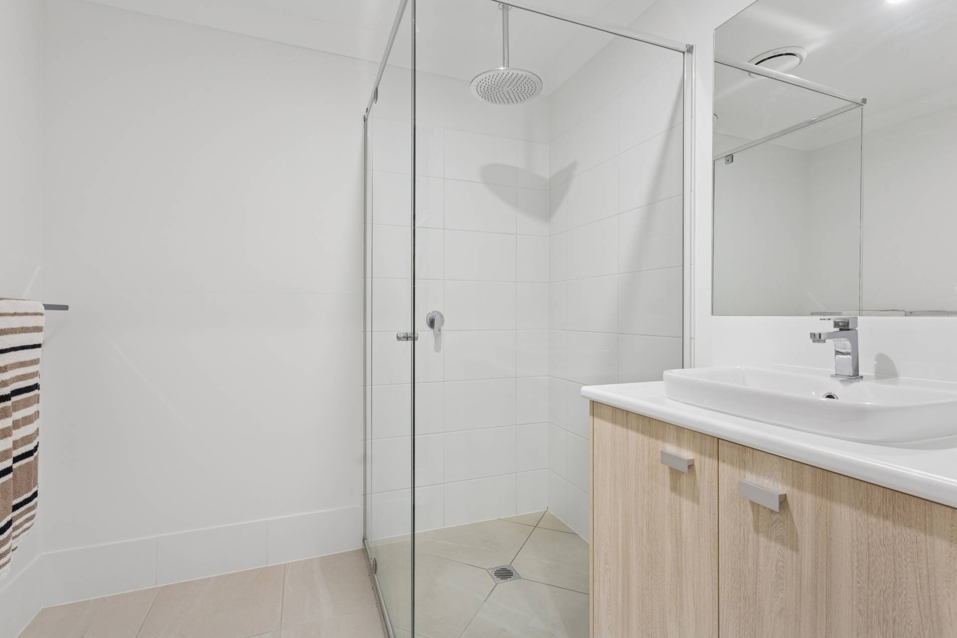 44 Central Avenue, Nirimba - Thumbnail 7