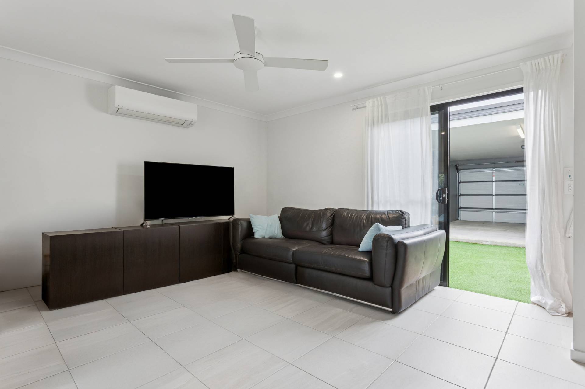 44 Central Avenue, Nirimba - Thumbnail 6