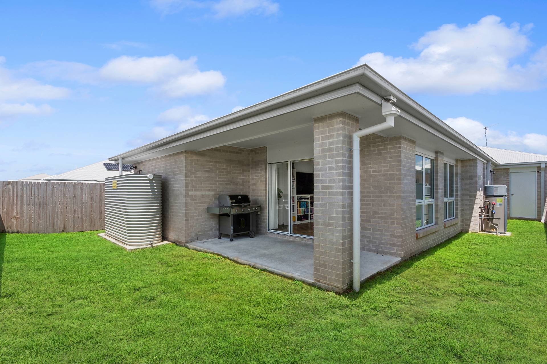22 Tasman Street, Banya - Thumbnail 4