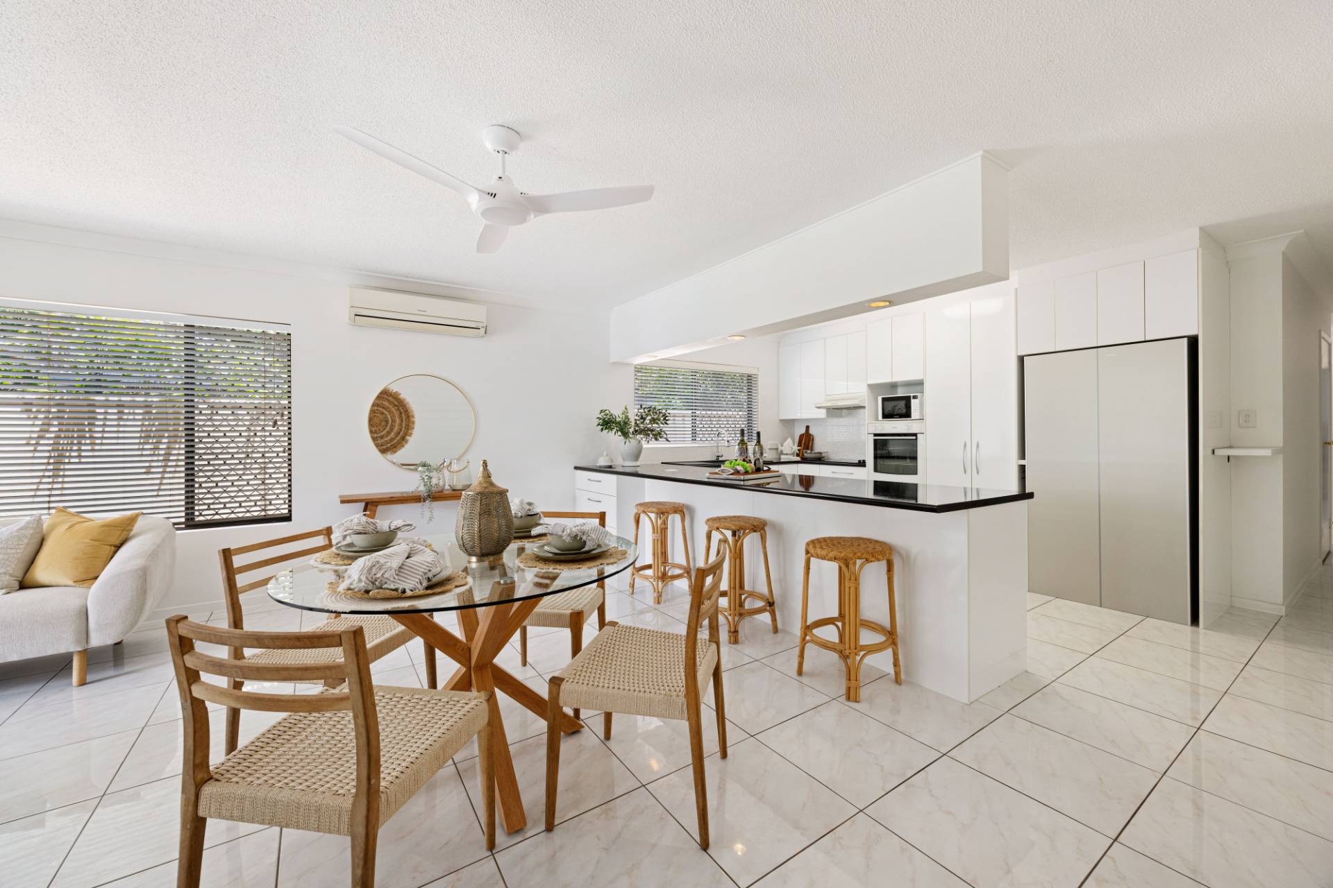 1/123 Duporth Avenue, Maroochydore - Thumbnail 2