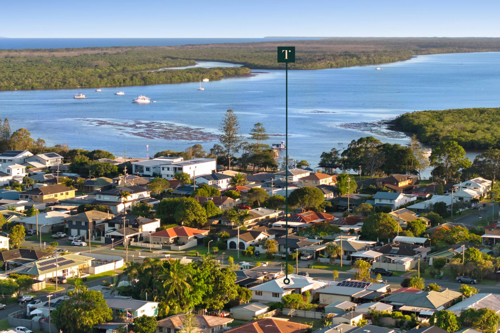 33 Michael Street, Golden Beach - Thumbnail 2