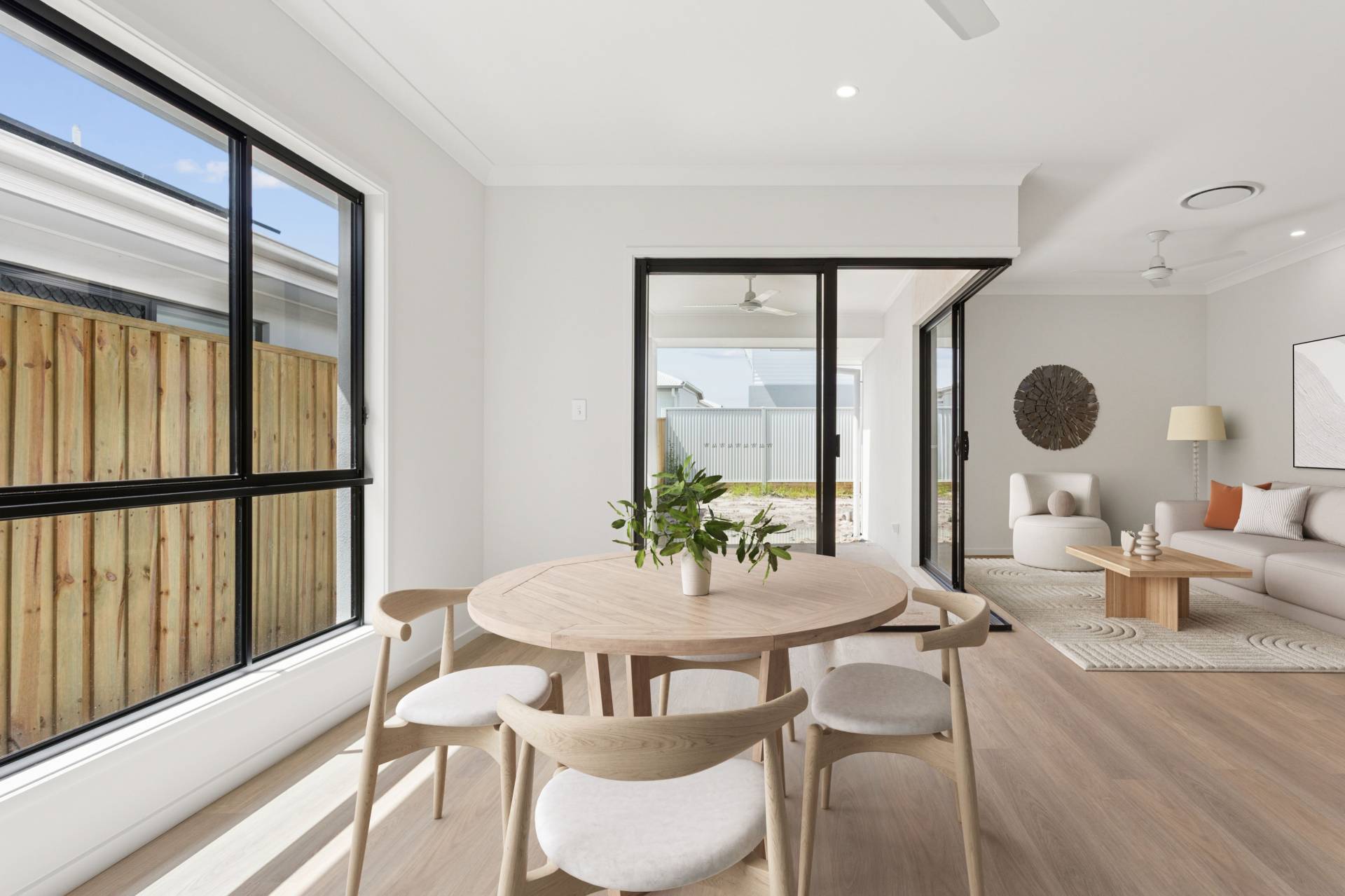 37 Hotham Crescent, Banya - Image 1