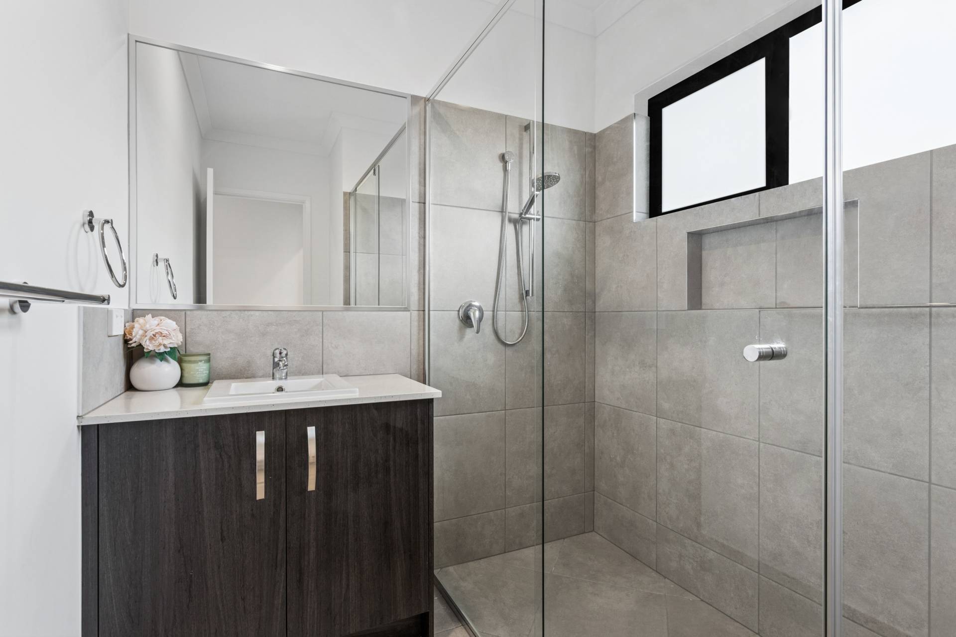 56 Coppice Crescent, Banya - Thumbnail 6