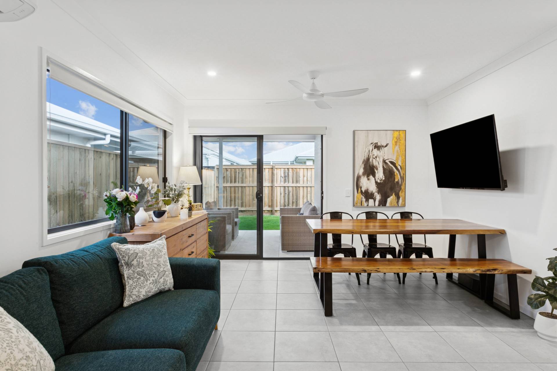 56 Coppice Crescent, Banya - Thumbnail 3