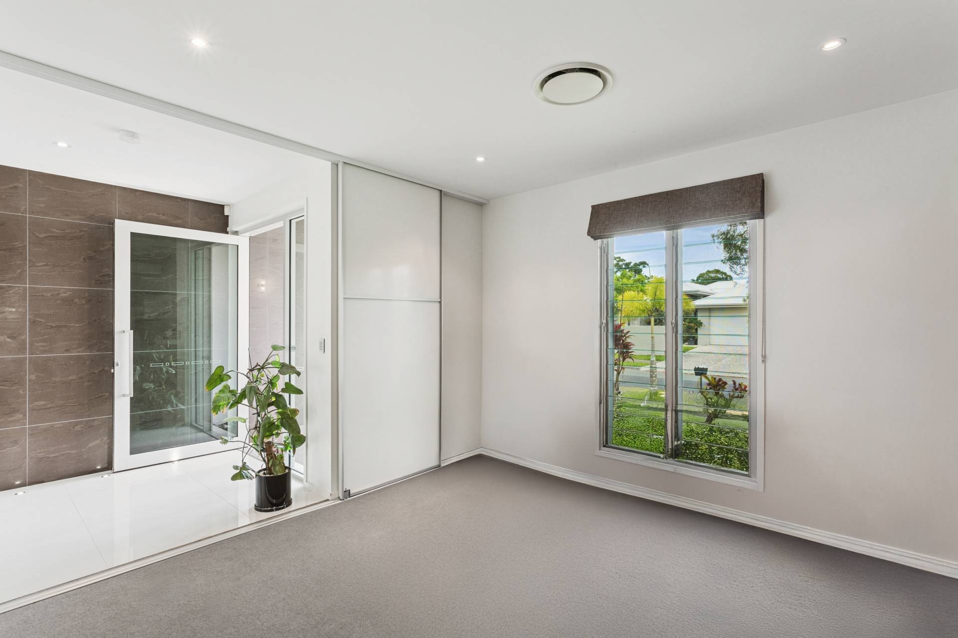 48 Whitehaven Way, Pelican Waters - Thumbnail 7