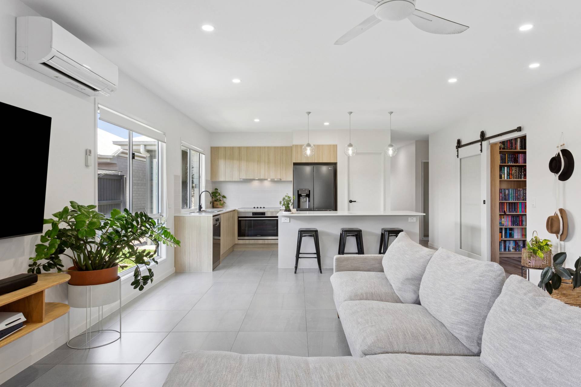 1 Kirsten Circuit, Bells Creek - Thumbnail 5