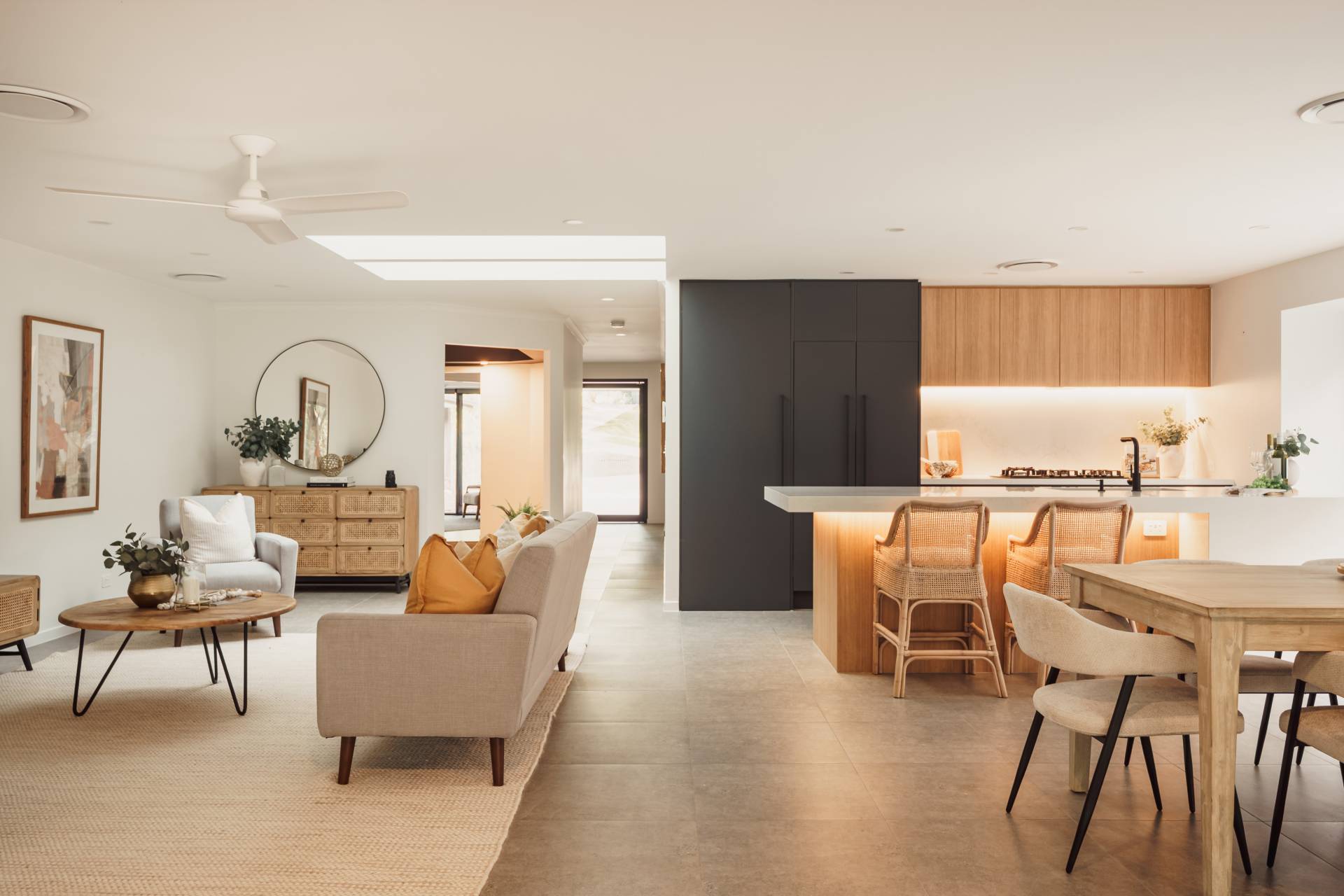 8 Firetail Court, Tanawha - Thumbnail 4