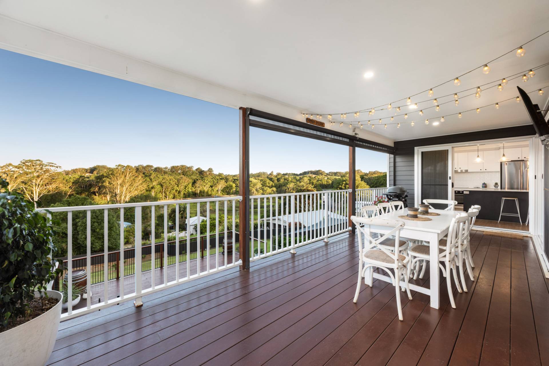 14 Eastview Close, Woombye - Thumbnail 2