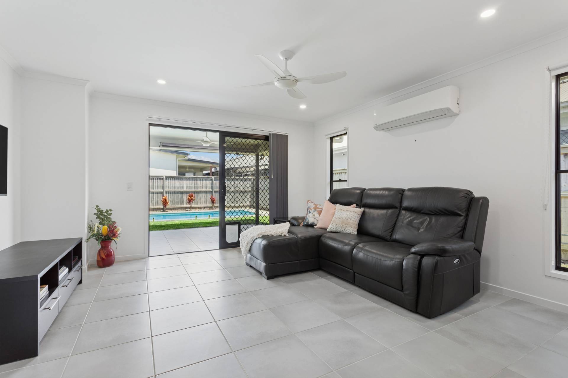 131 Adrian Circuit, Nirimba - Thumbnail 7