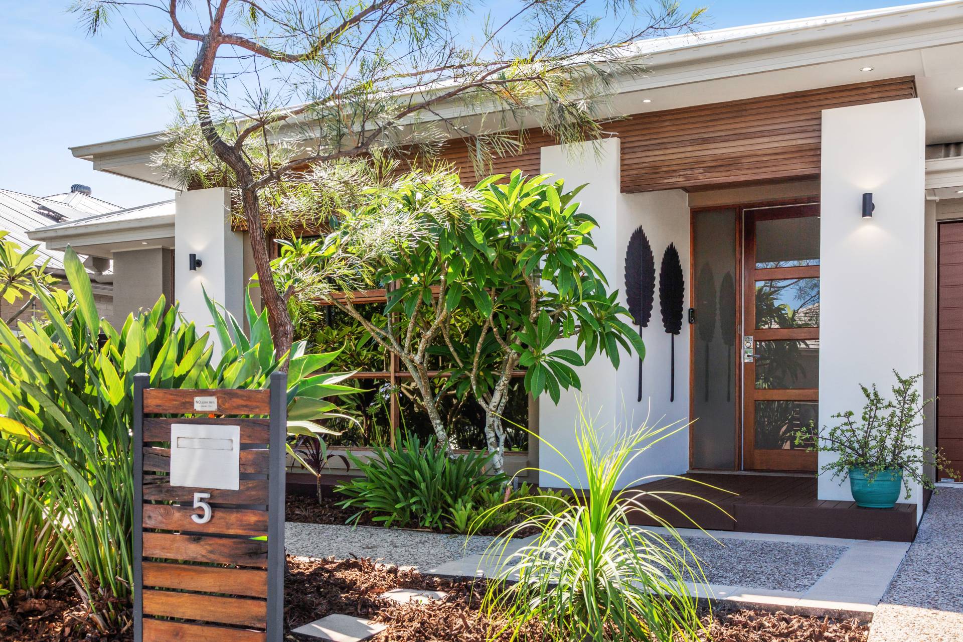 5 Azure Street, Caloundra West - Thumbnail 2