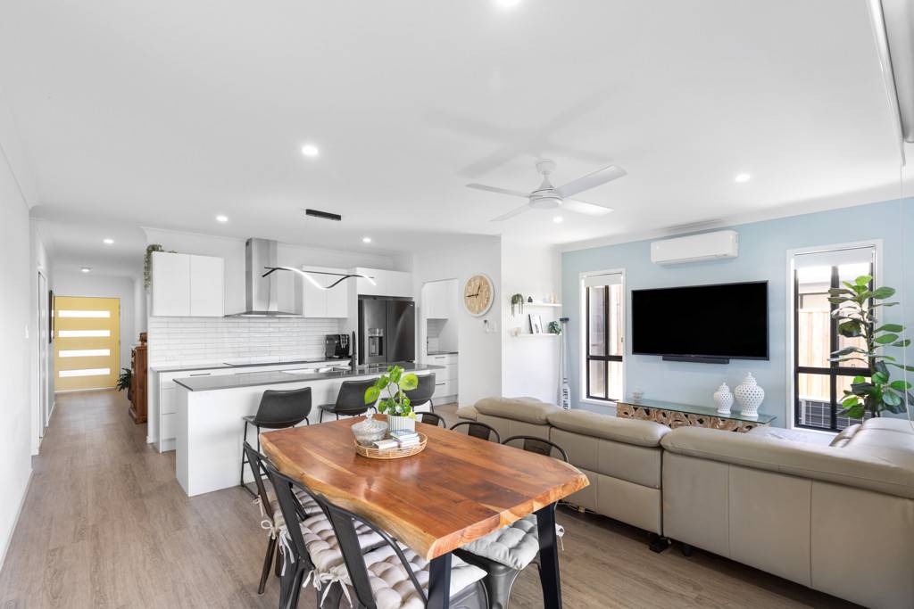 6 Jennifer Street, Bells Creek - Thumbnail 3
