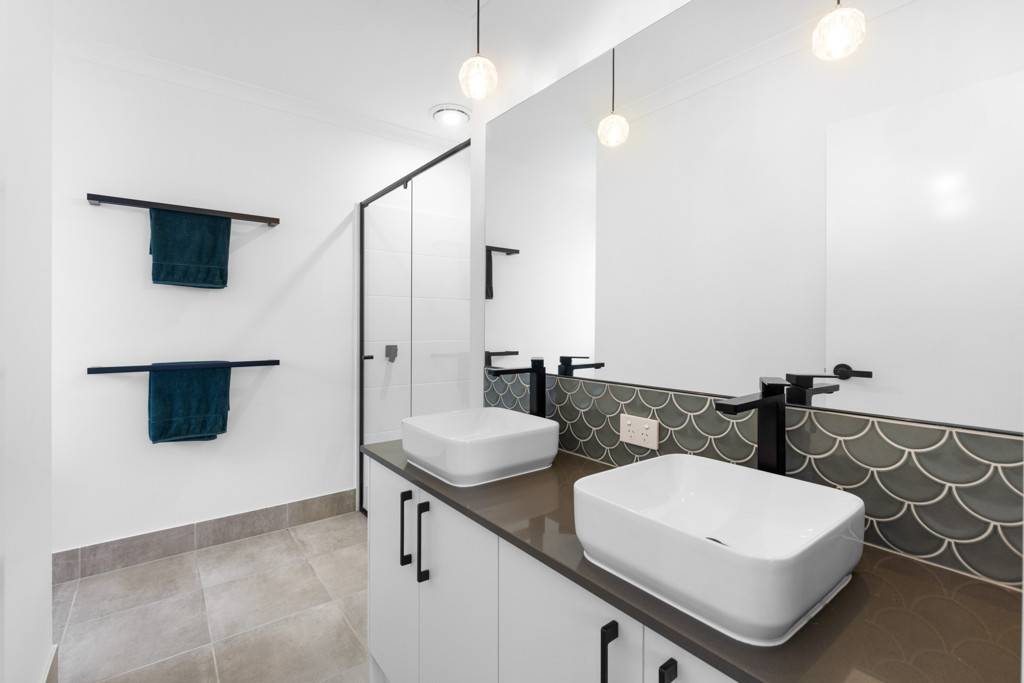 6 Jennifer Street, Bells Creek - Thumbnail 8