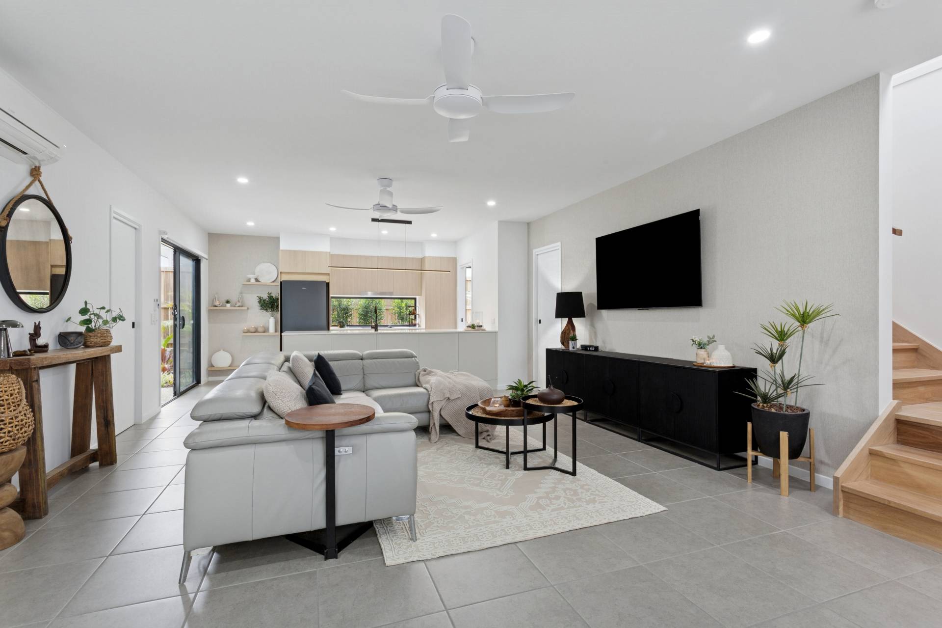 13 Gingera Street, Banya - Thumbnail 2