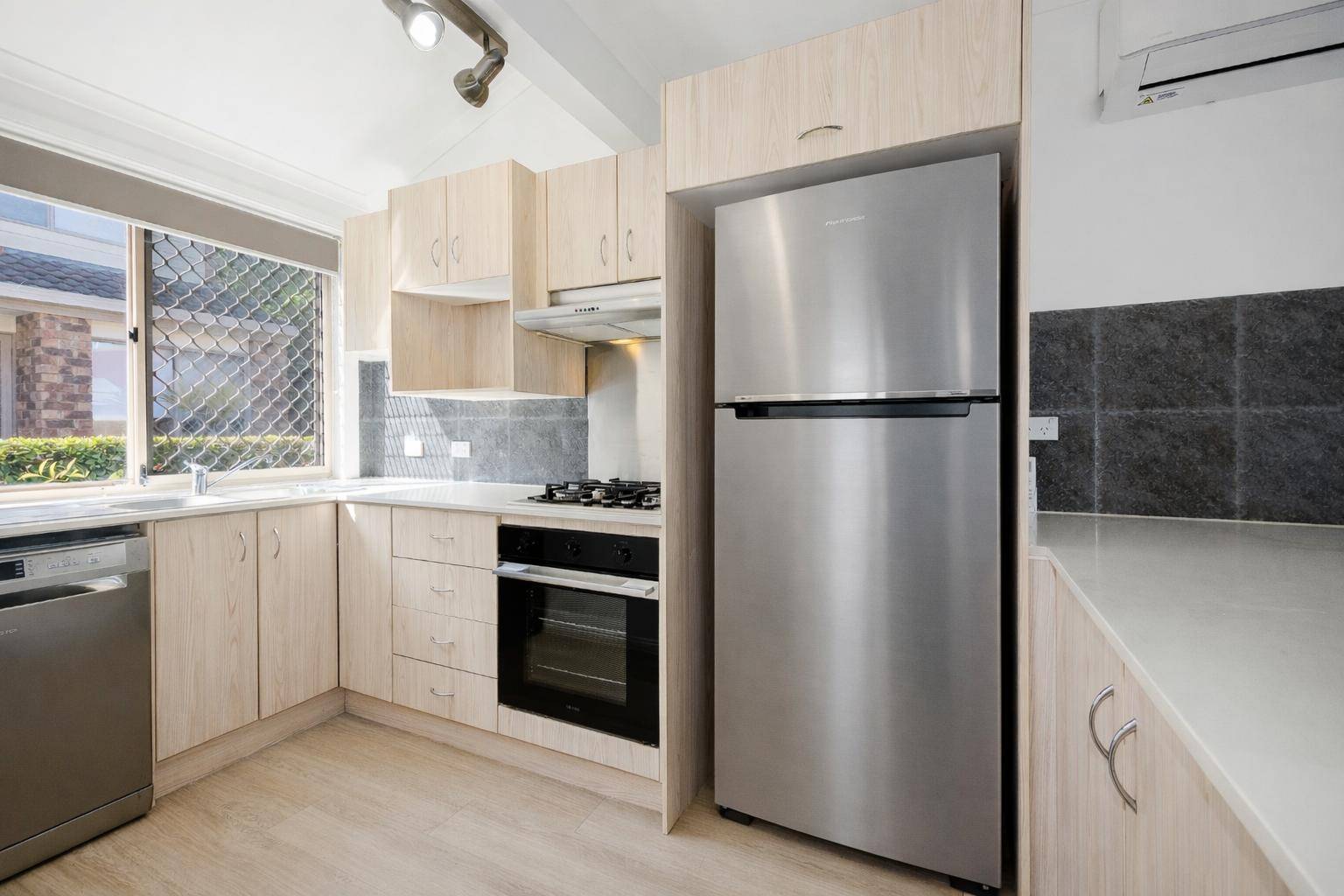 7/7-9 Evans Street, Maroochydore - Thumbnail 5