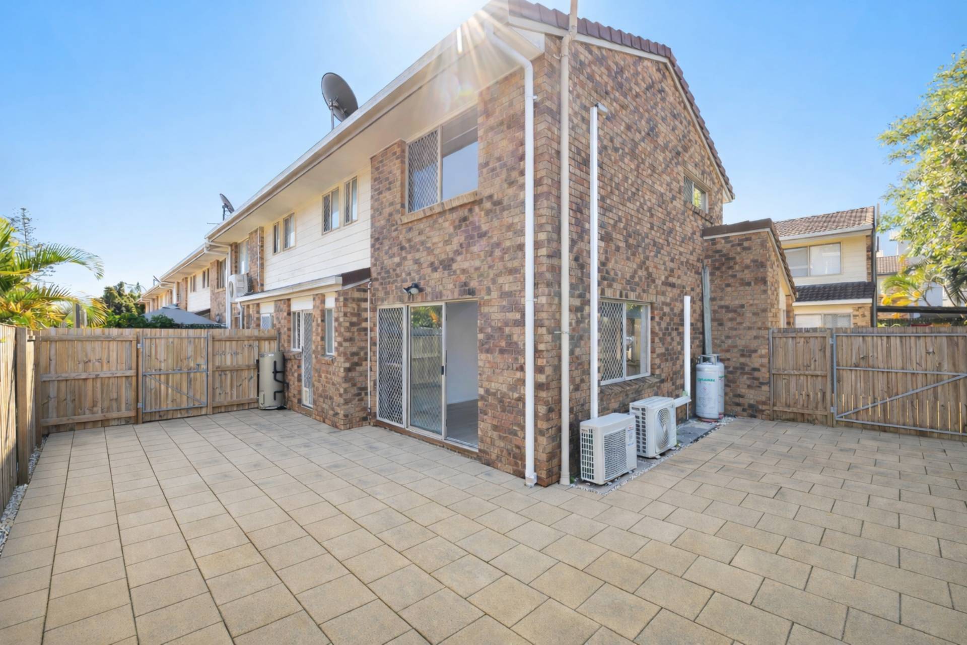 7/7-9 Evans Street, Maroochydore - Thumbnail 2