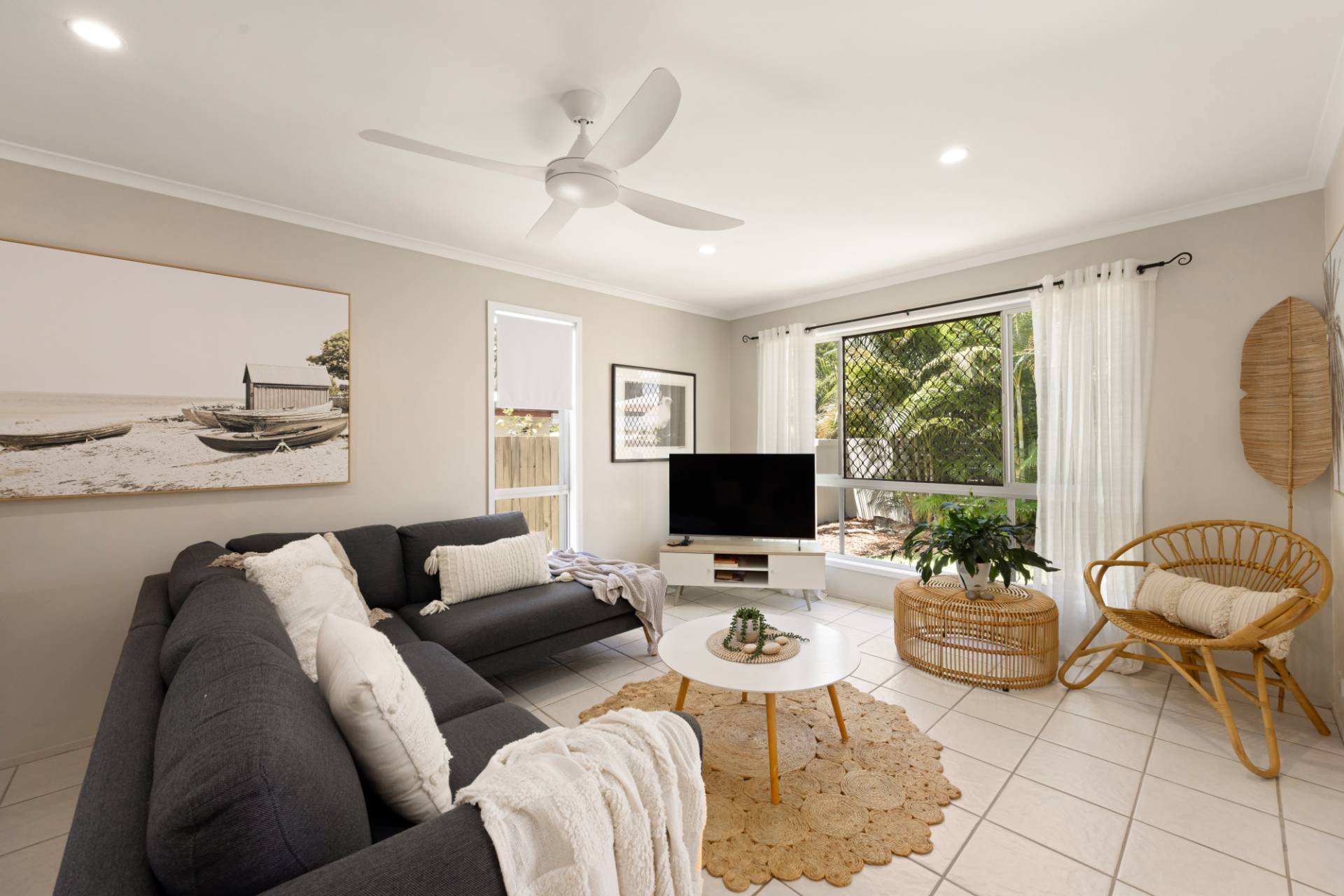27 Yoomba Crescent, Alexandra Headland - Thumbnail 5