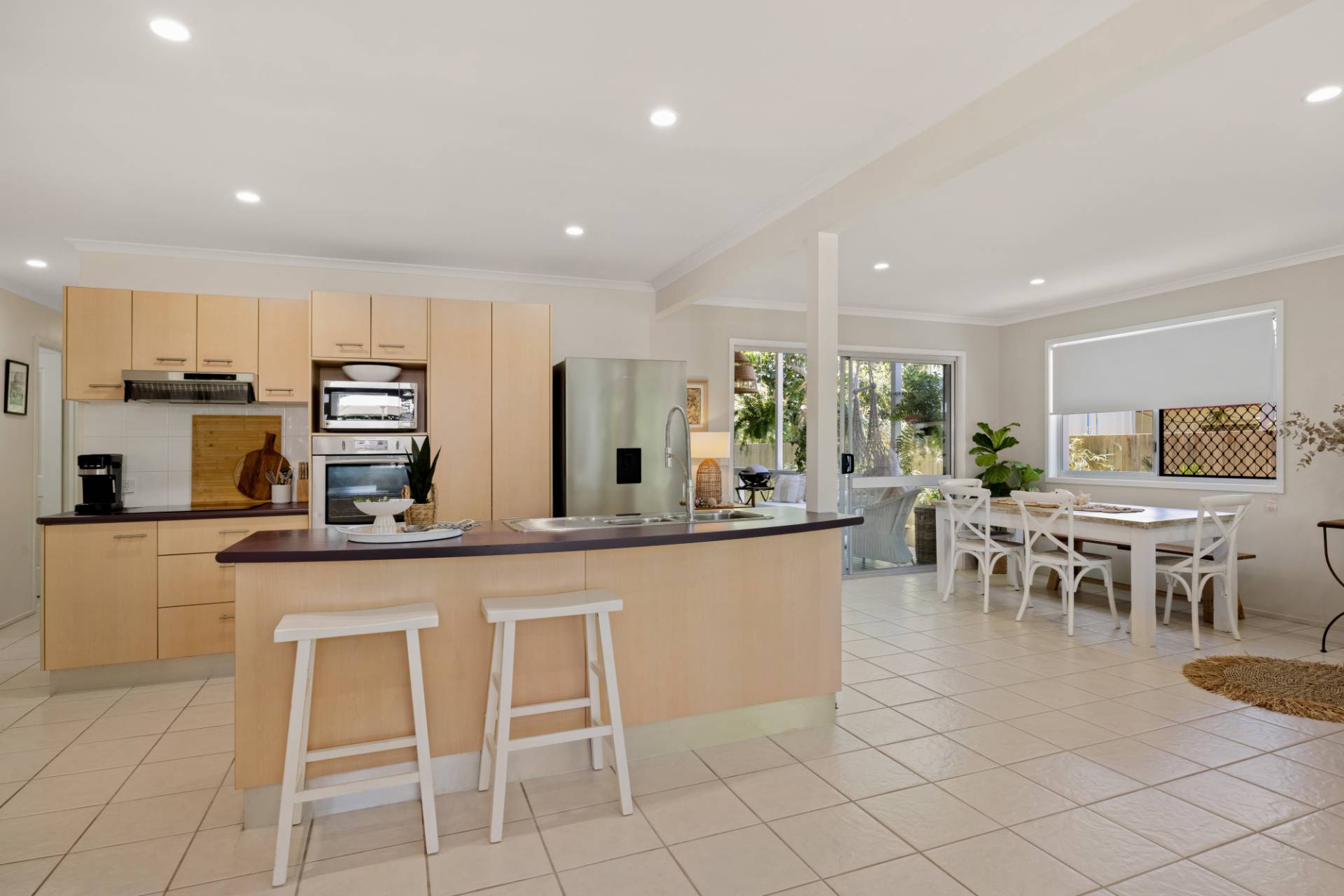 27 Yoomba Crescent, Alexandra Headland - Thumbnail 7