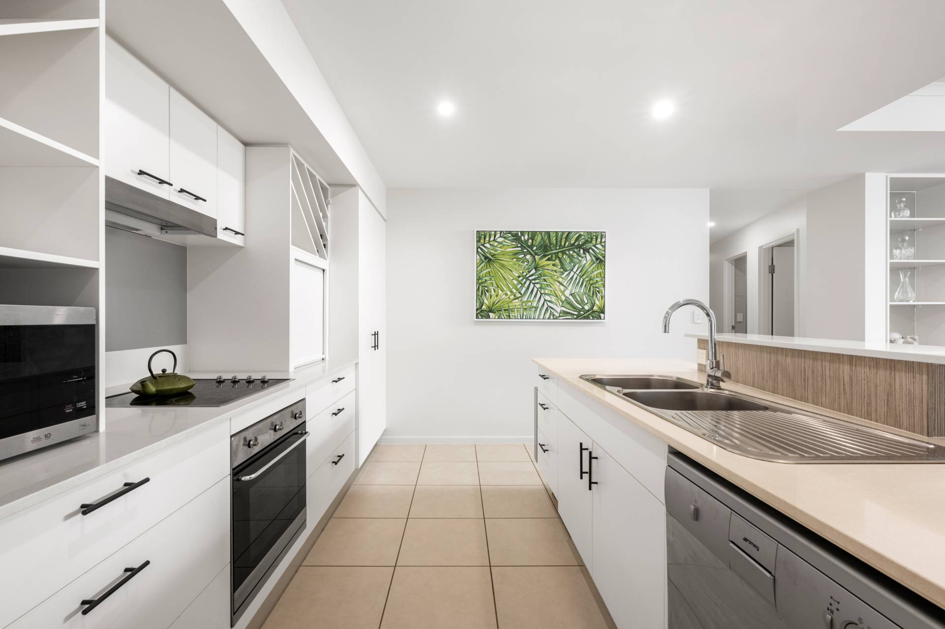 5/71 Duporth Avenue, Maroochydore - Thumbnail 2