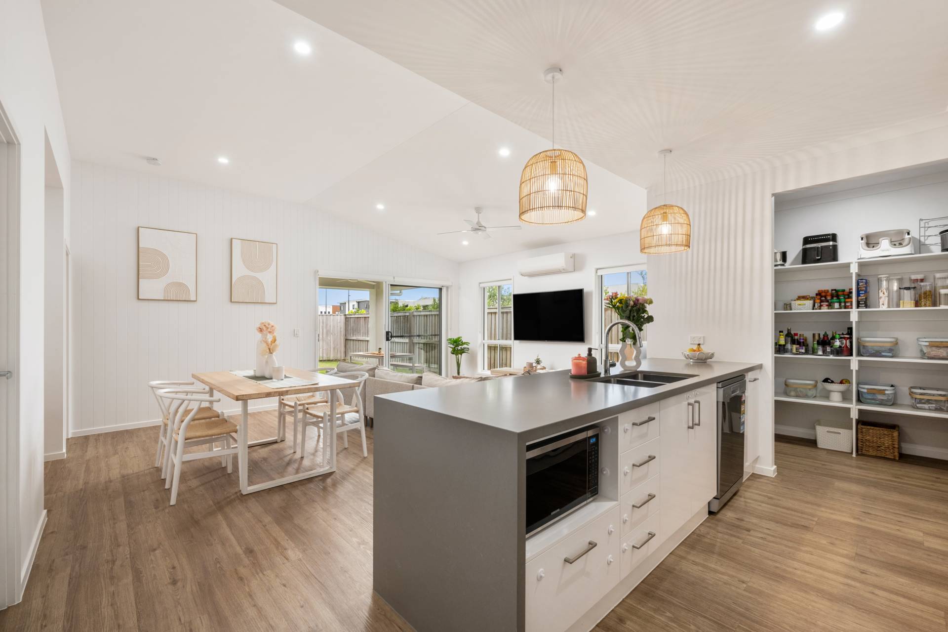 19 Golden Crescent, Palmview - Thumbnail 3