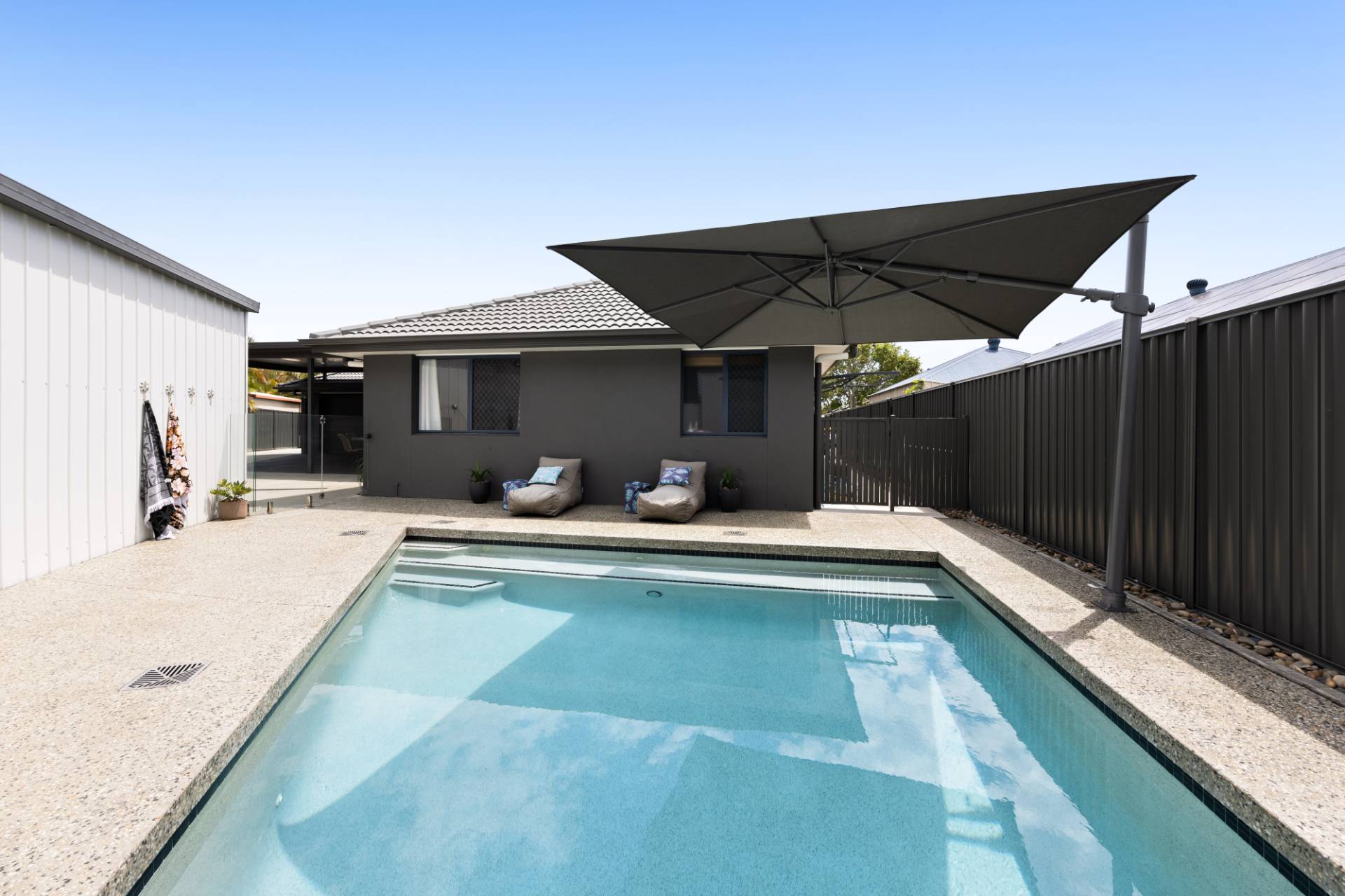 25 Anika Place, Little Mountain - Thumbnail 2