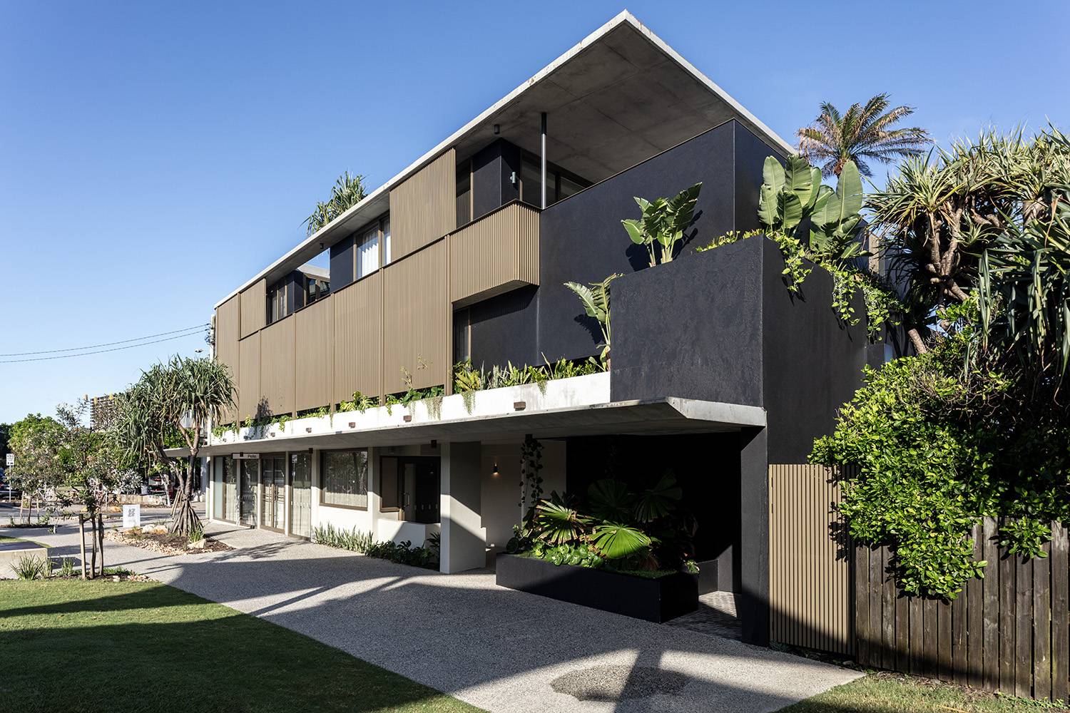 1/2 Lorraine Avenue, Marcoola - Thumbnail 2