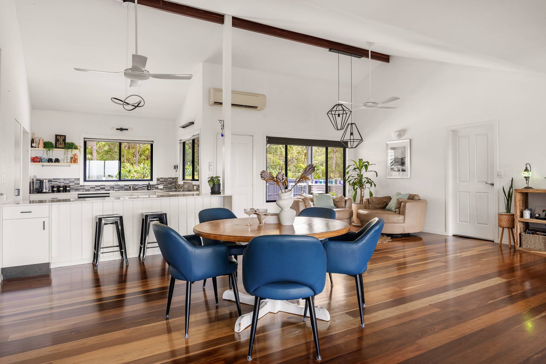 555 Sunrise Road, Tinbeerwah - Thumbnail 8
