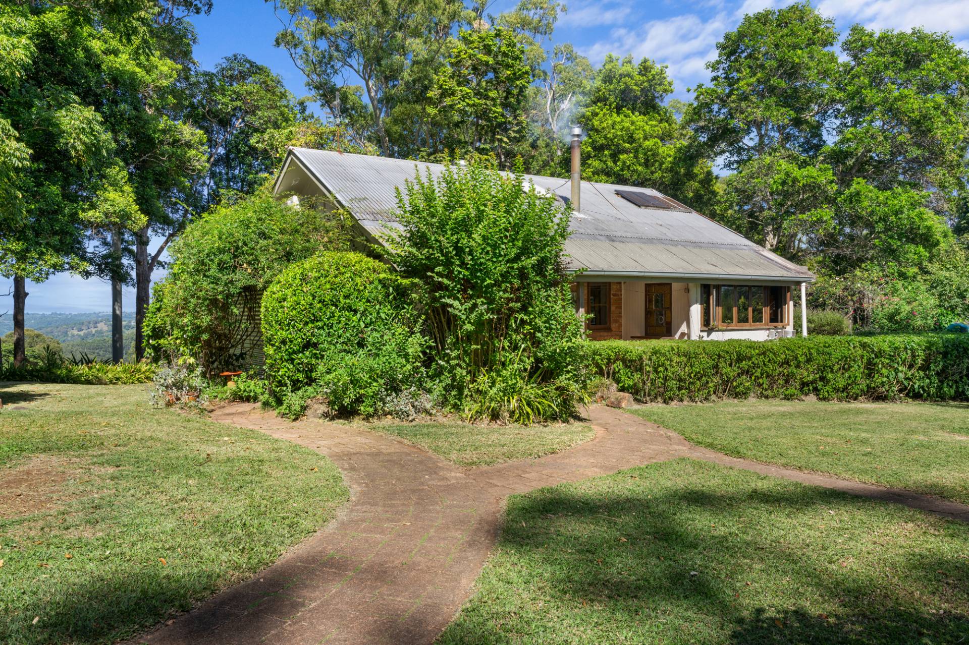 394 Western Avenue, Montville - Thumbnail 2