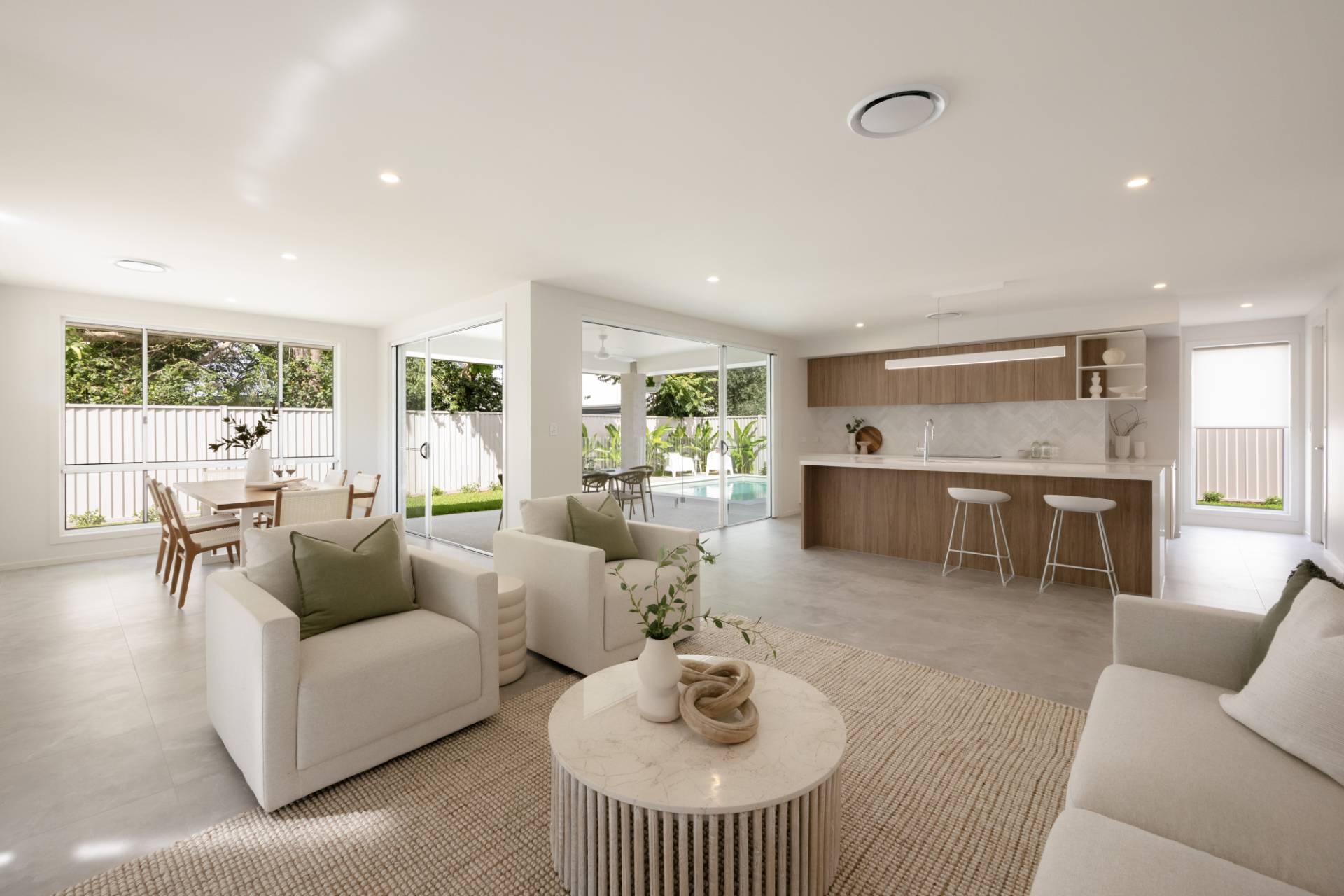 19 Anthony Avenue, Mooloolaba - Thumbnail 2