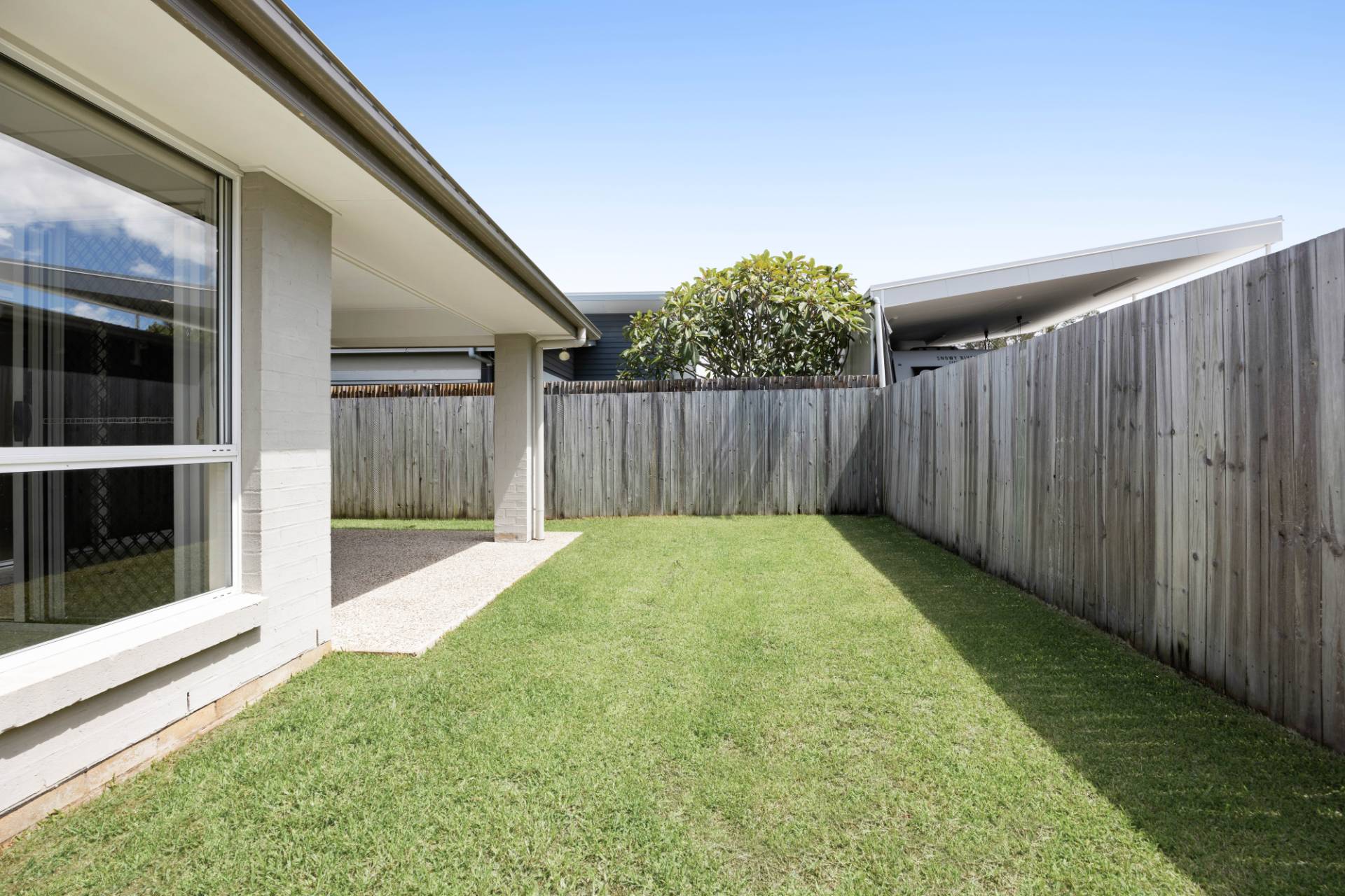 3 York Place, Mountain Creek - Thumbnail 2