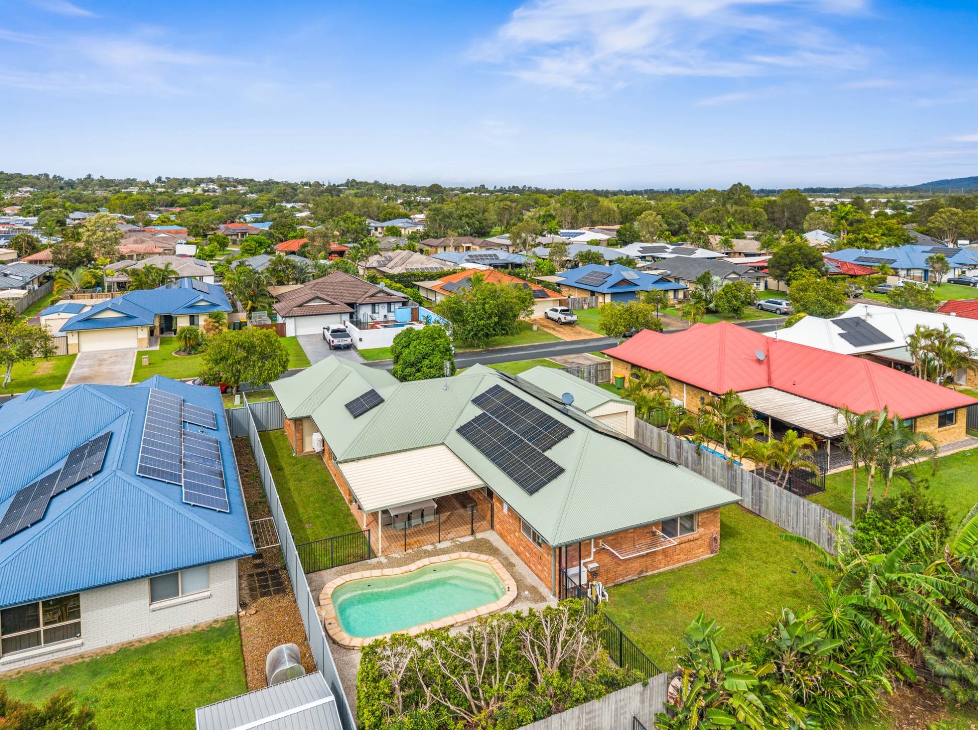 11 Anika Place, Little Mountain - Thumbnail 2