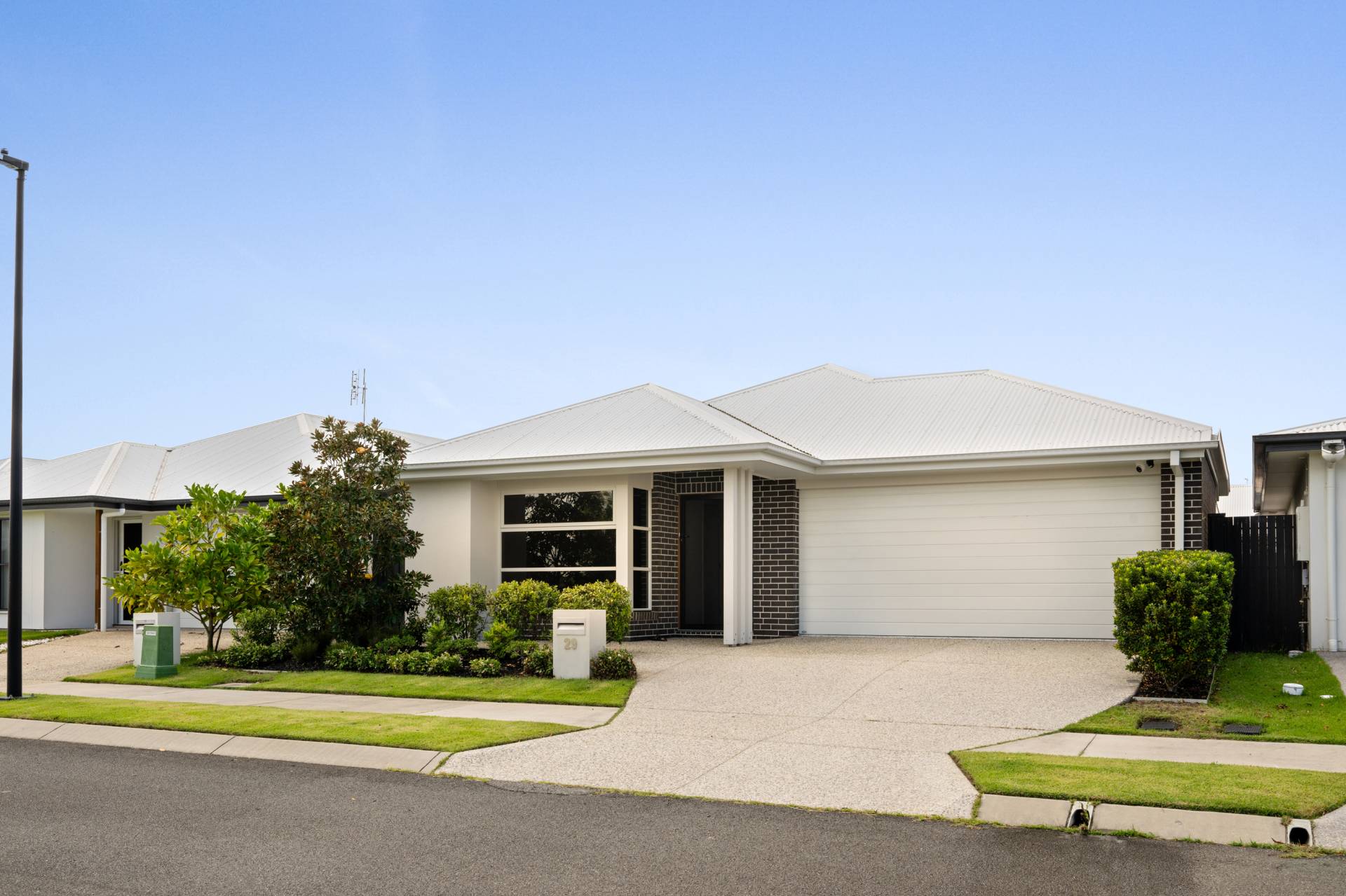 29 Archibald Crescent, Bells Creek - Thumbnail 2