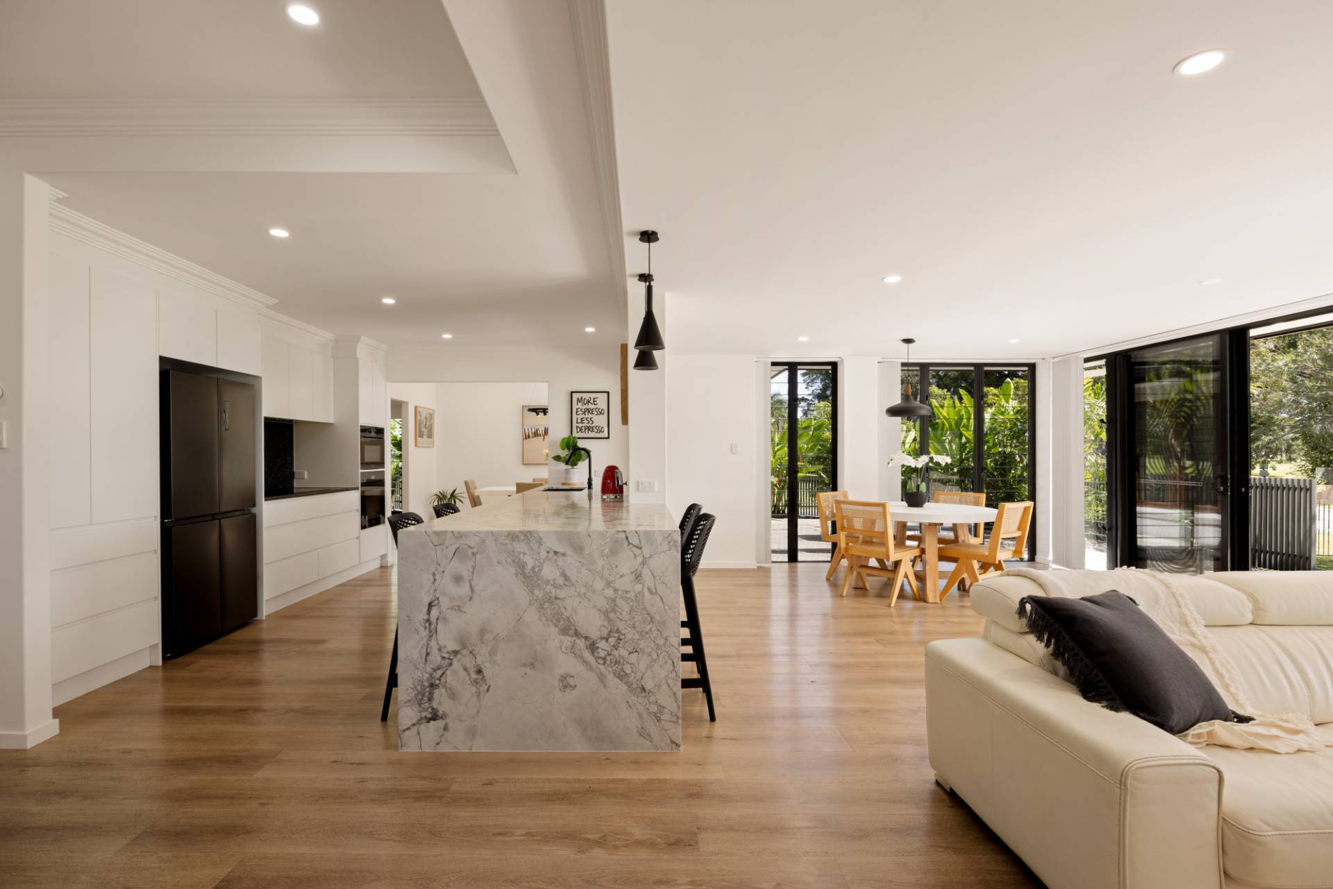 31 Webb Ellis Court, Pelican Waters - Thumbnail 2