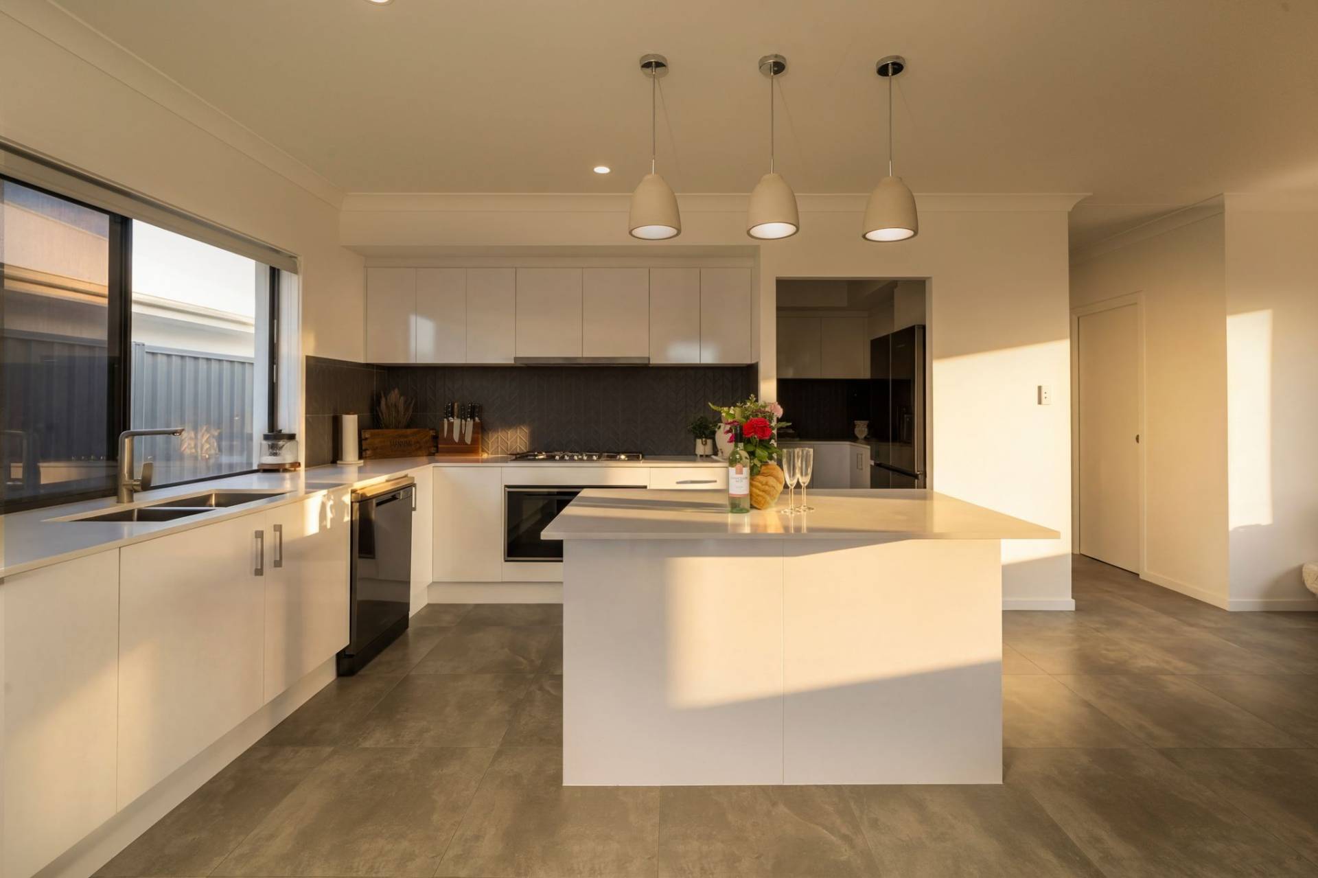 117 Velvet Way, Palmview - Thumbnail 2