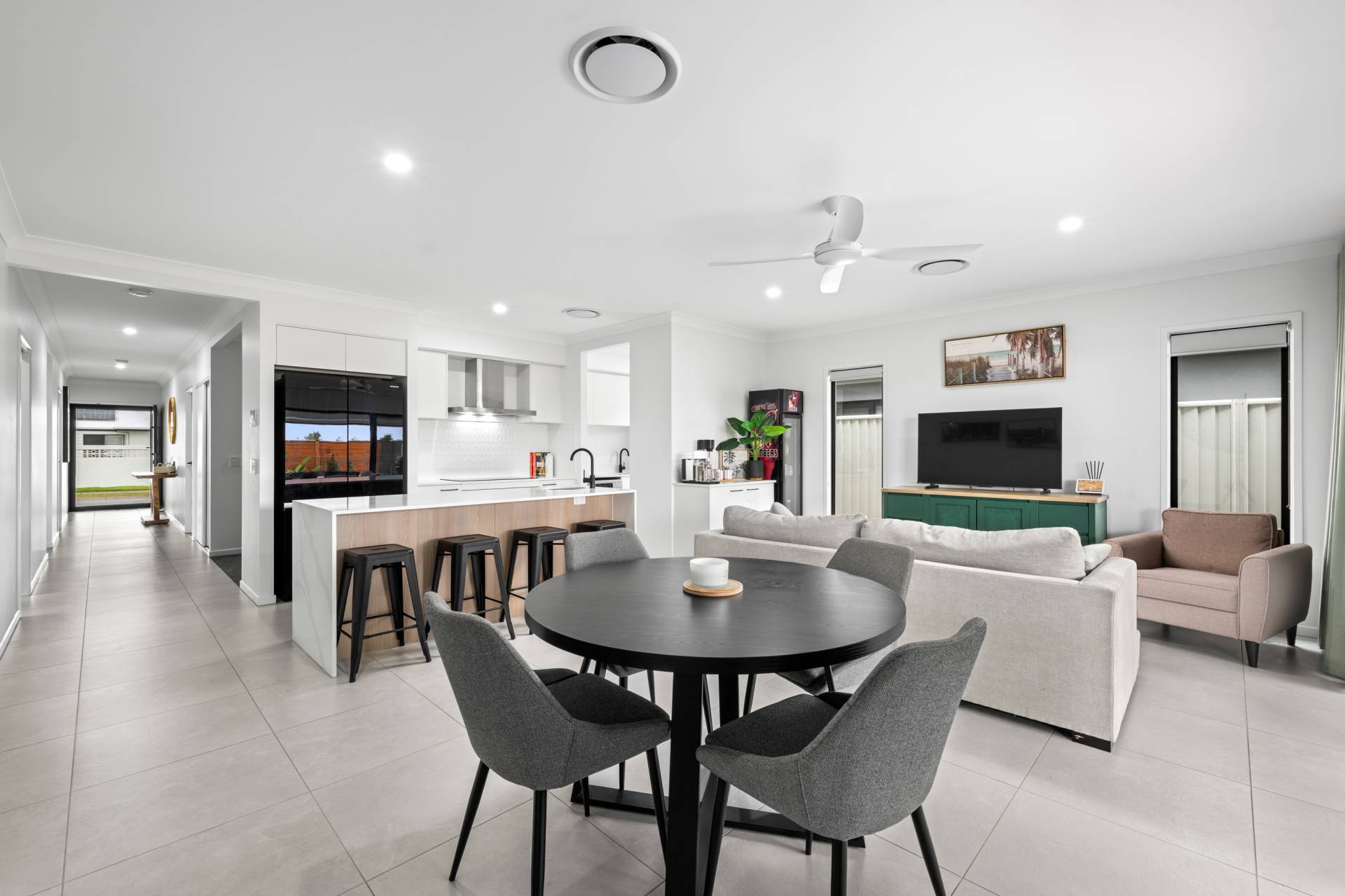 31 Cato Drive, Pelican Waters - Thumbnail 3