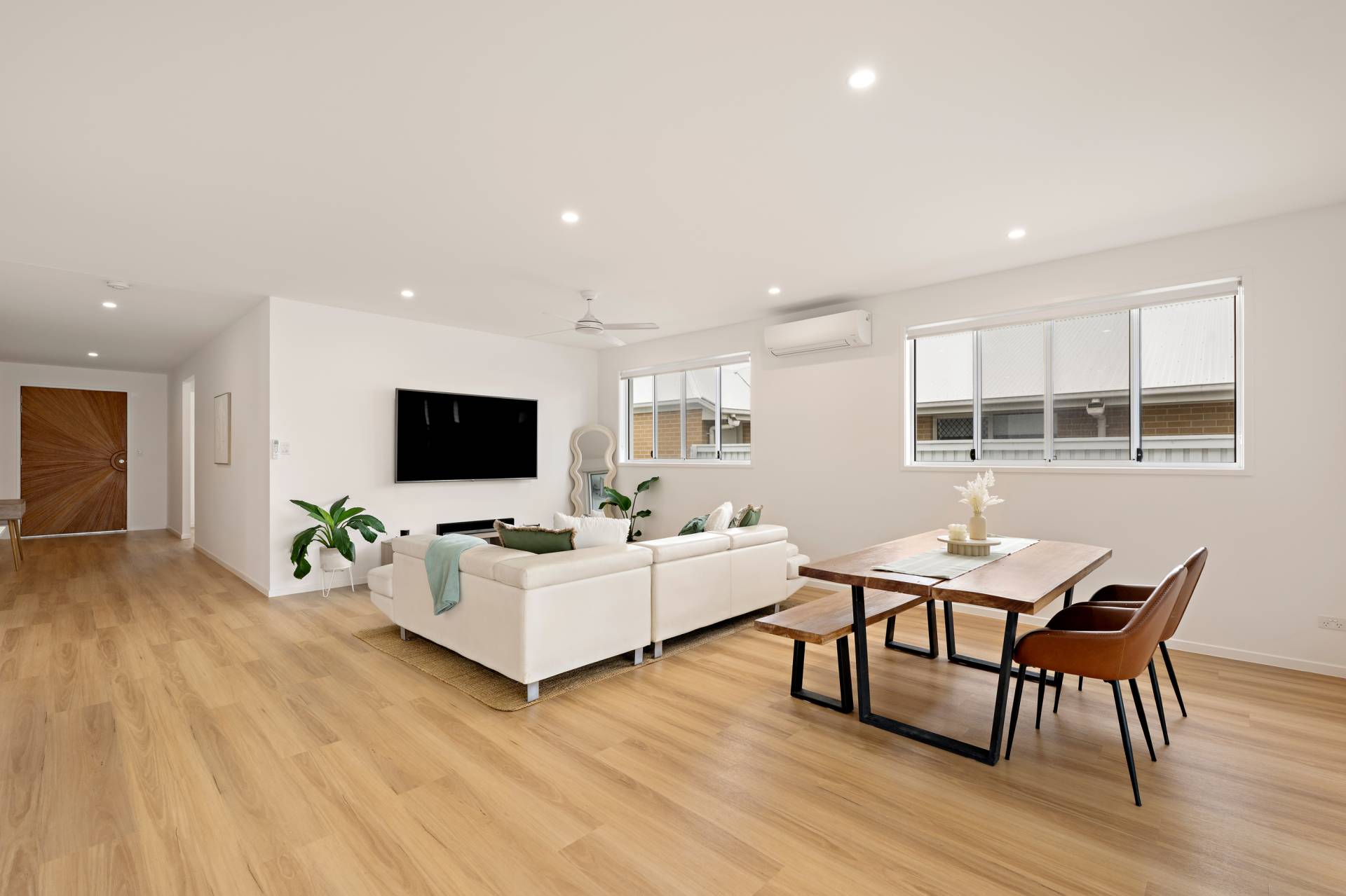 30 Alpine Crescent, Banya - Thumbnail 3