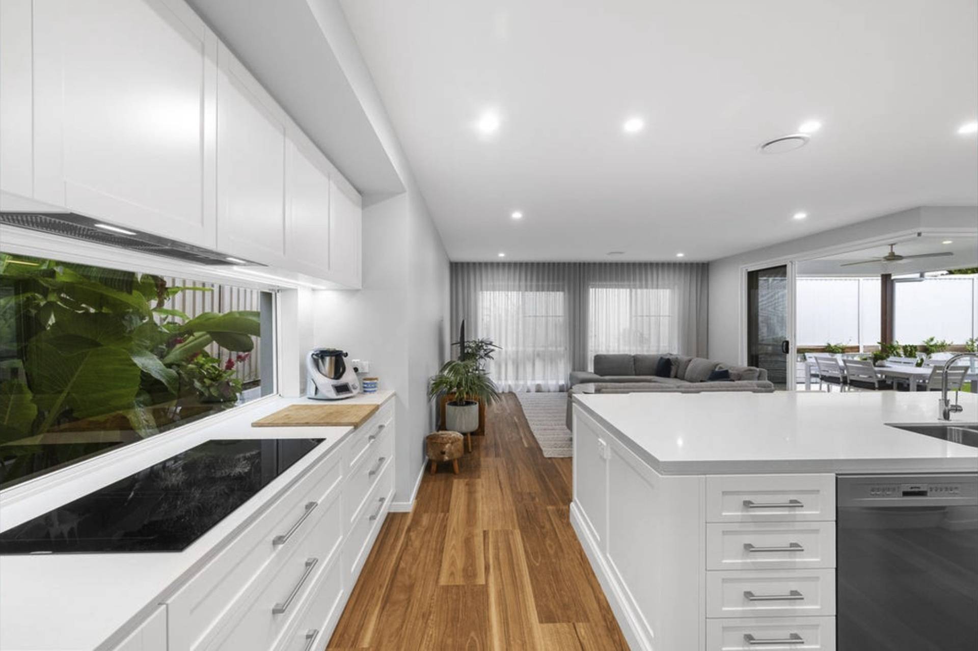 20 Tombarra Street, Mooloolaba - Thumbnail 3