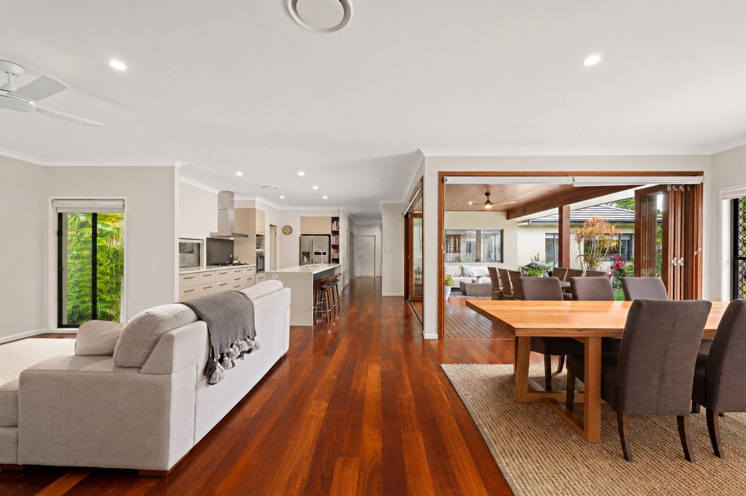 44 Allan Avenue, Glass House Mountains - Thumbnail 5