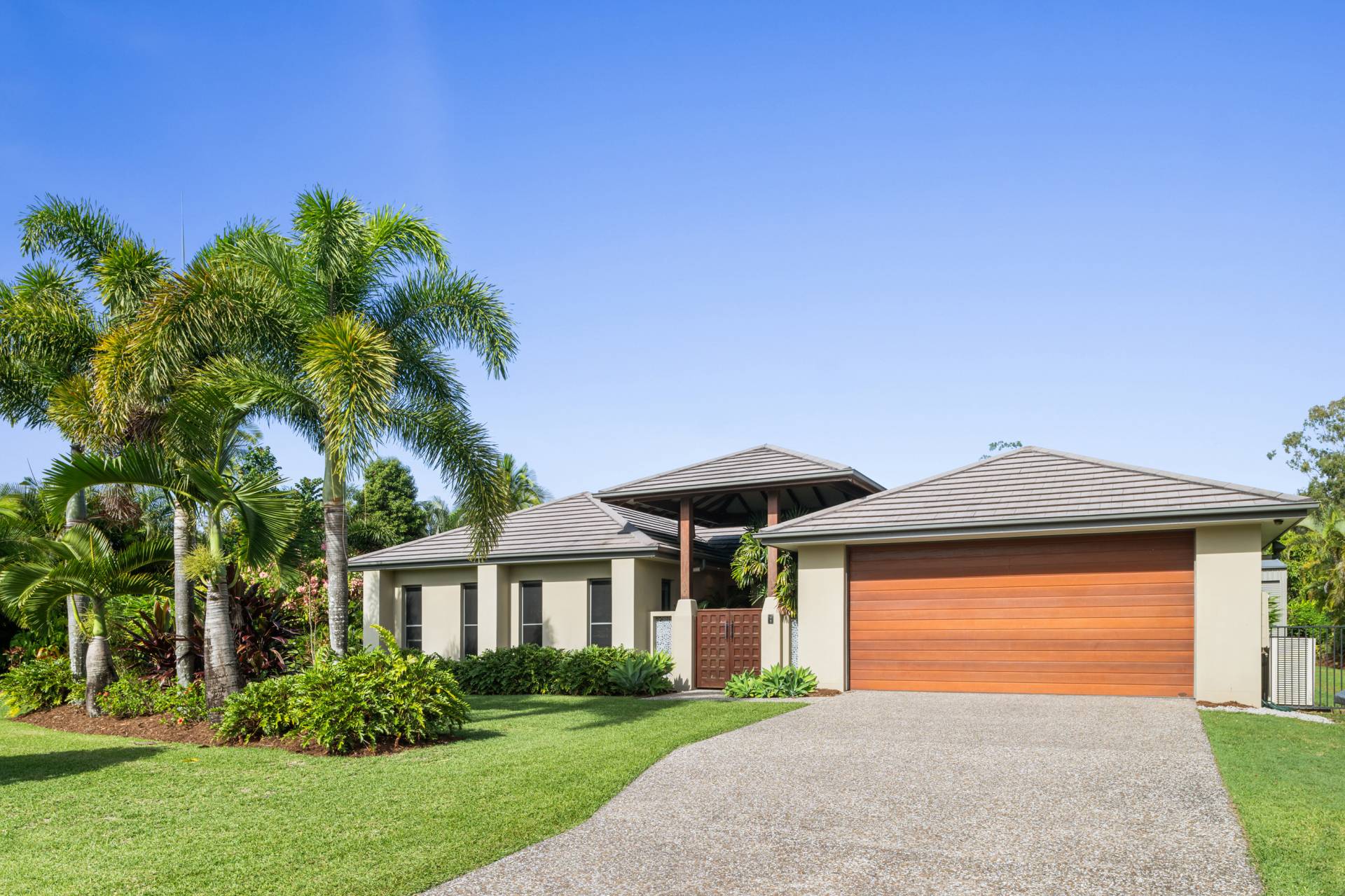 44 Allan Avenue, Glass House Mountains - Thumbnail 2