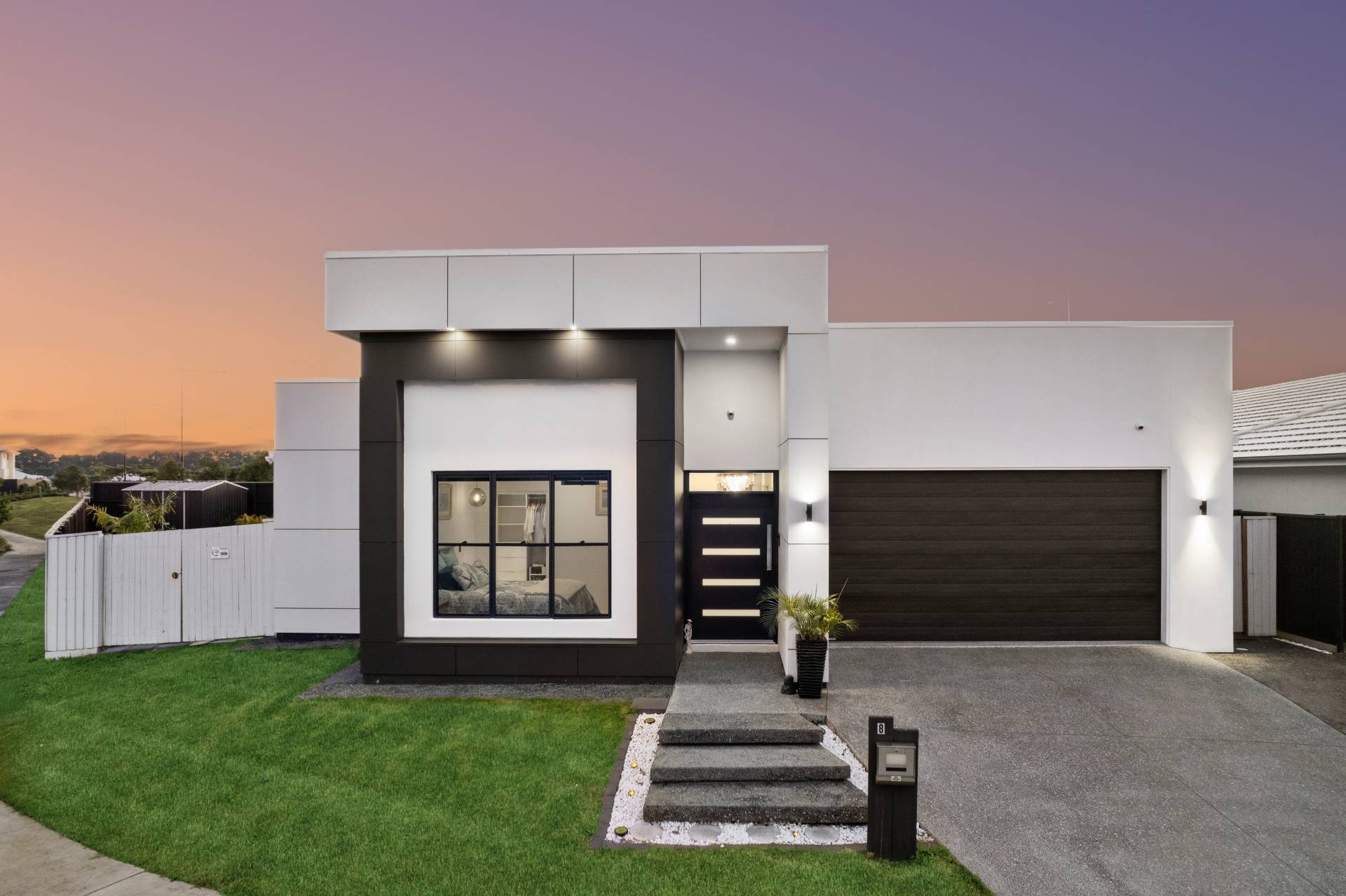 8 Kalbarri Street, Banya - Thumbnail 2
