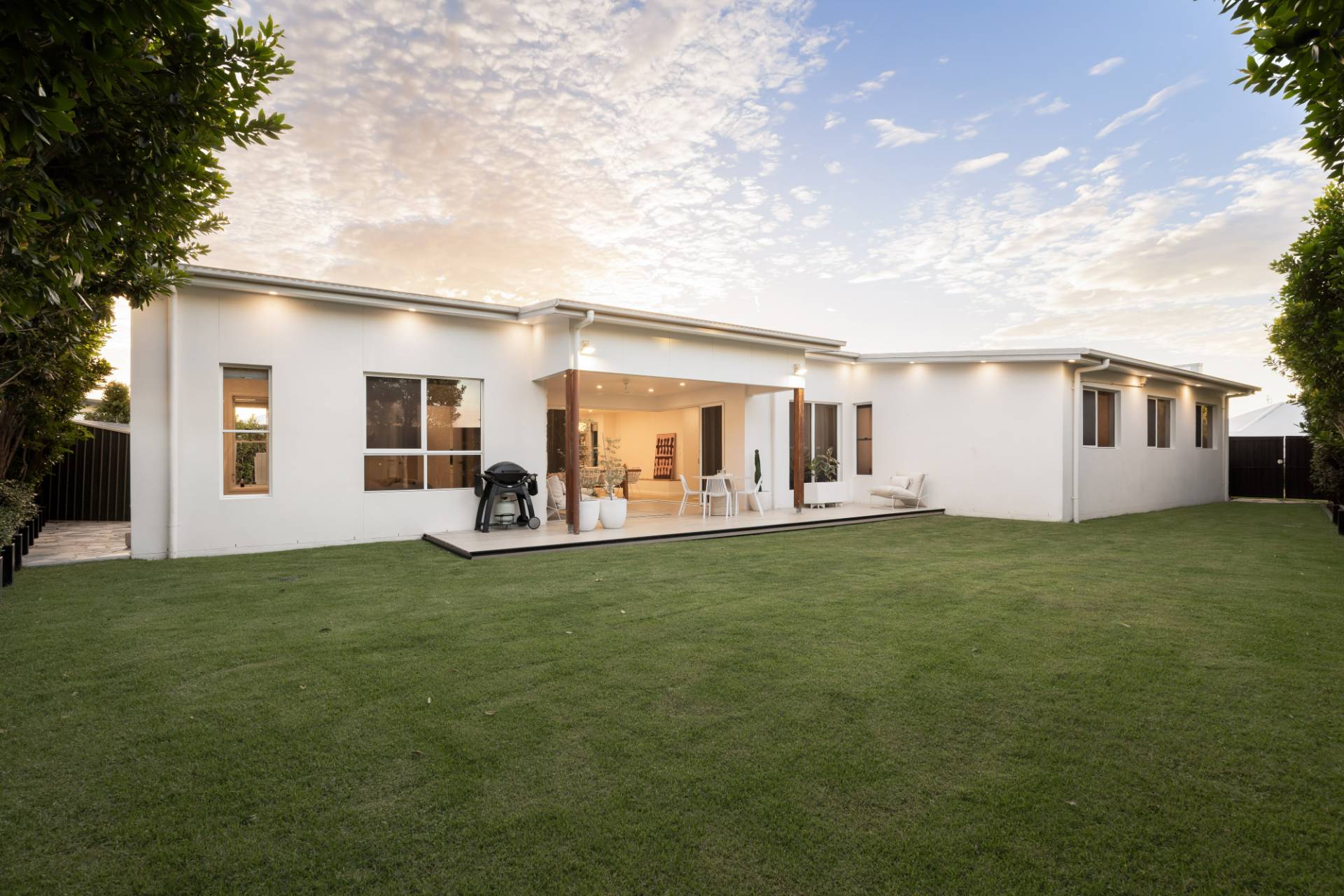 10 Mayfair Crescent, Baringa - Thumbnail 2