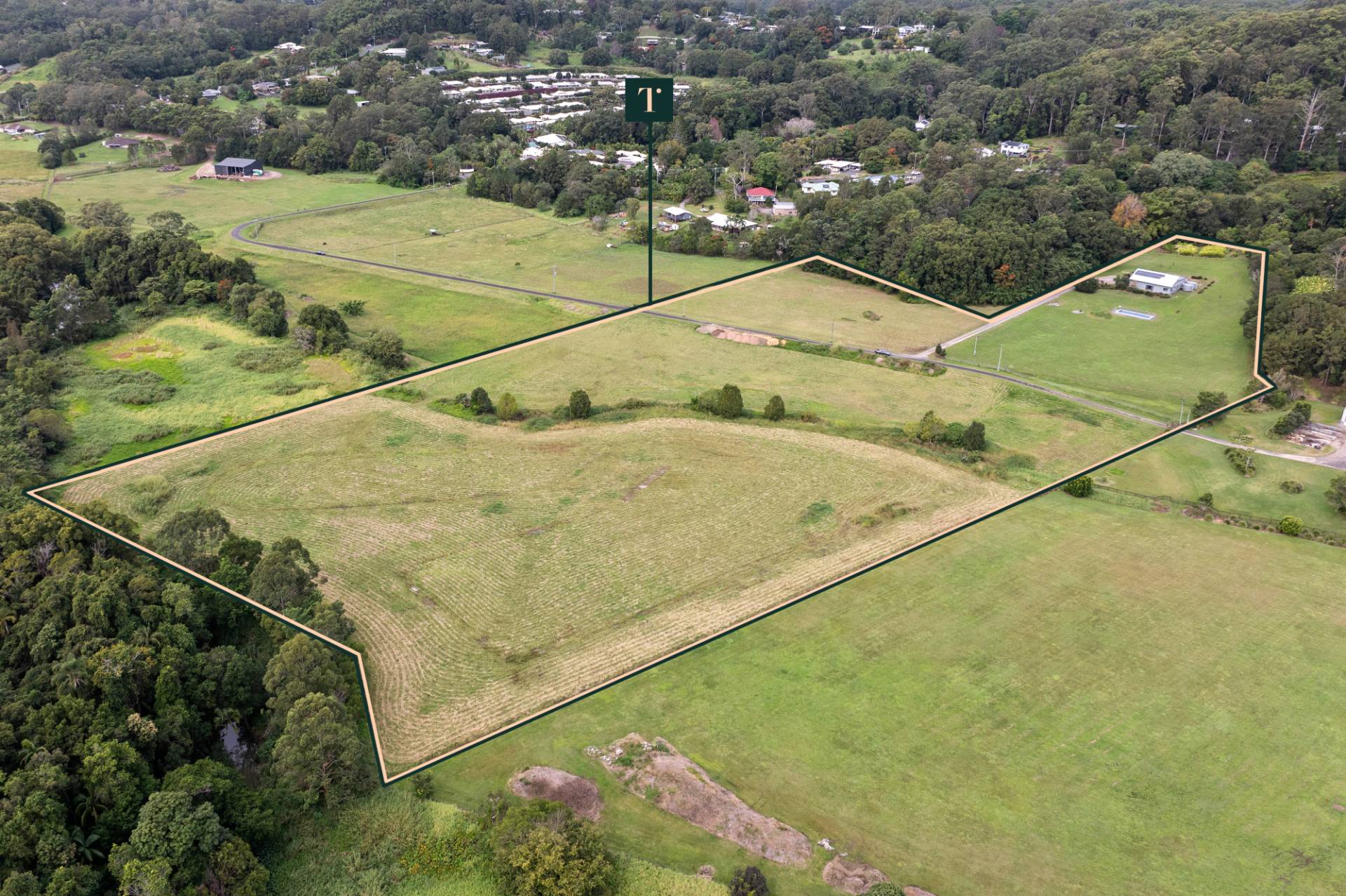 101 Petrie Creek Road, Rosemount - Image 1