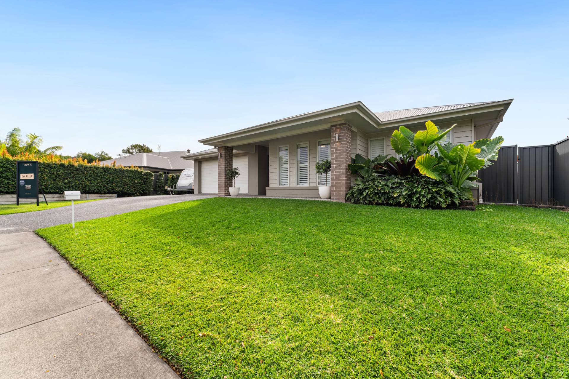 32 Grove Boulevard, Mooloolah Valley - Thumbnail 3