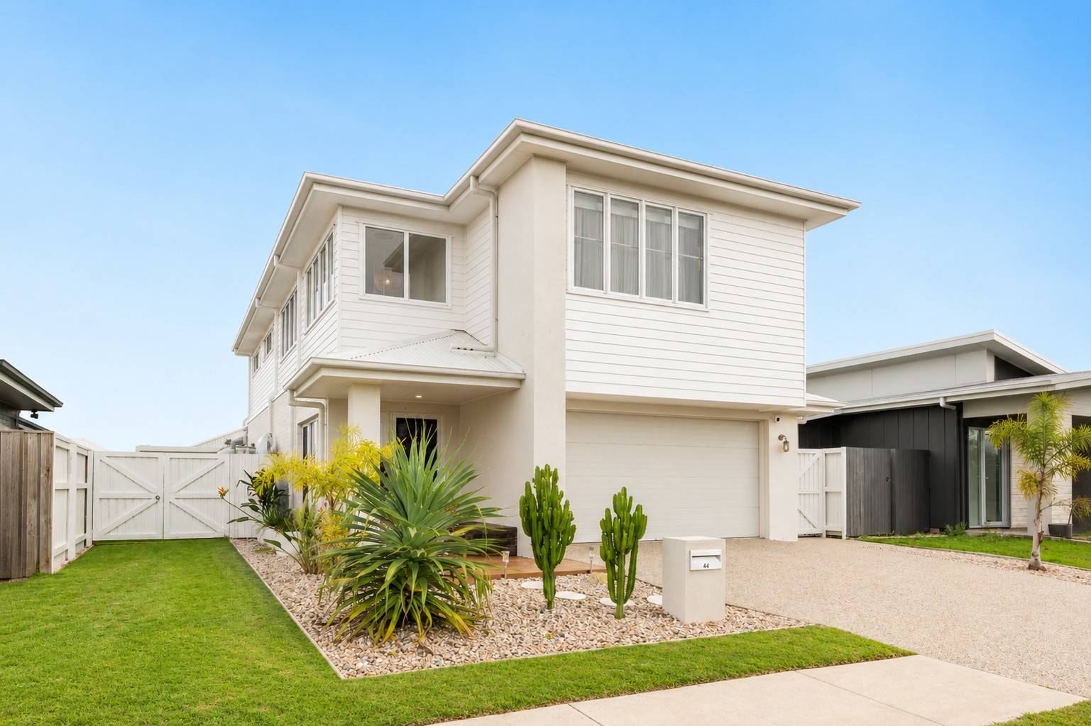 44 Lord Howe Circuit, Banya - Image 1