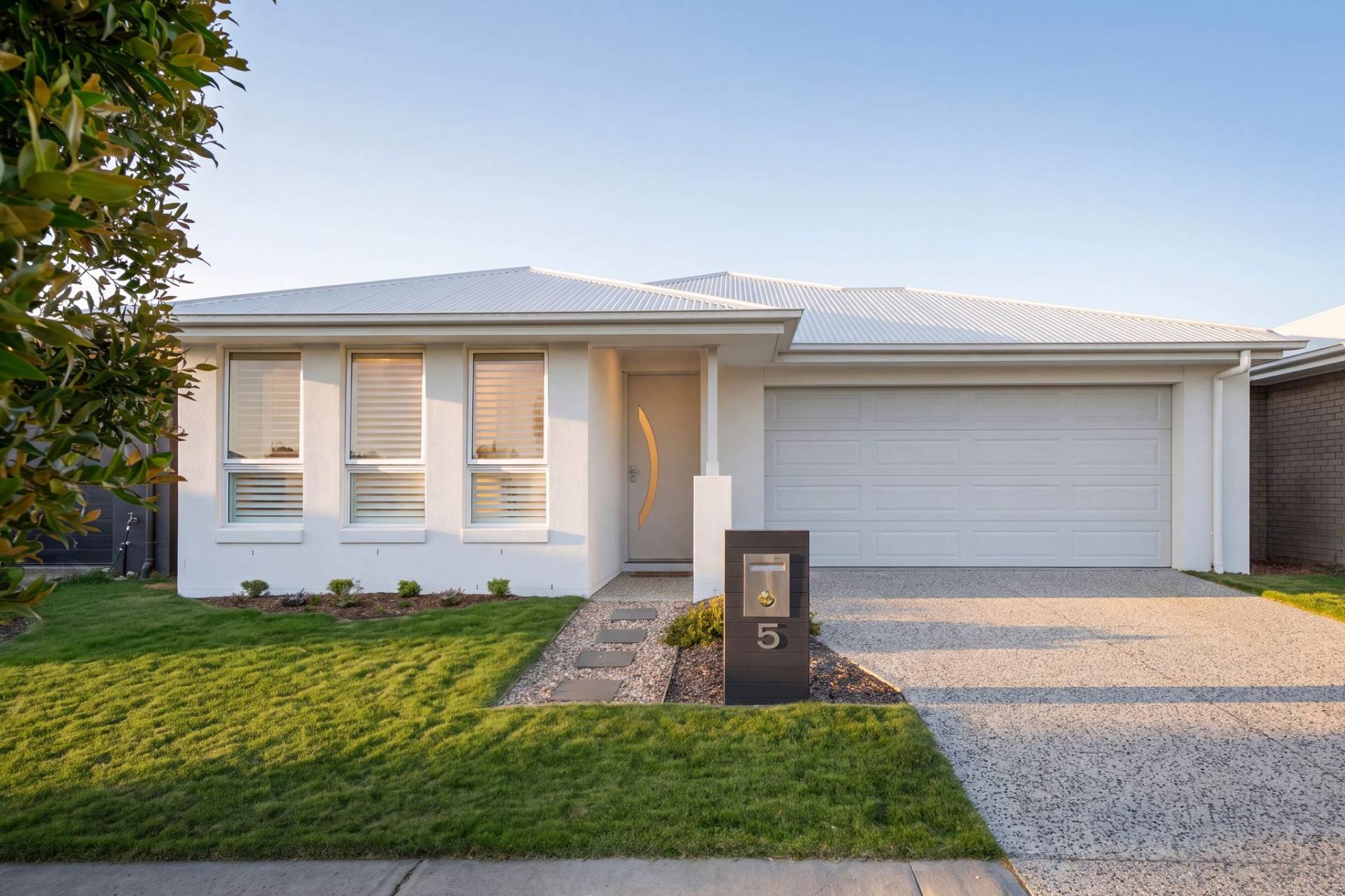 5 Peace Street, Palmview - Image 1