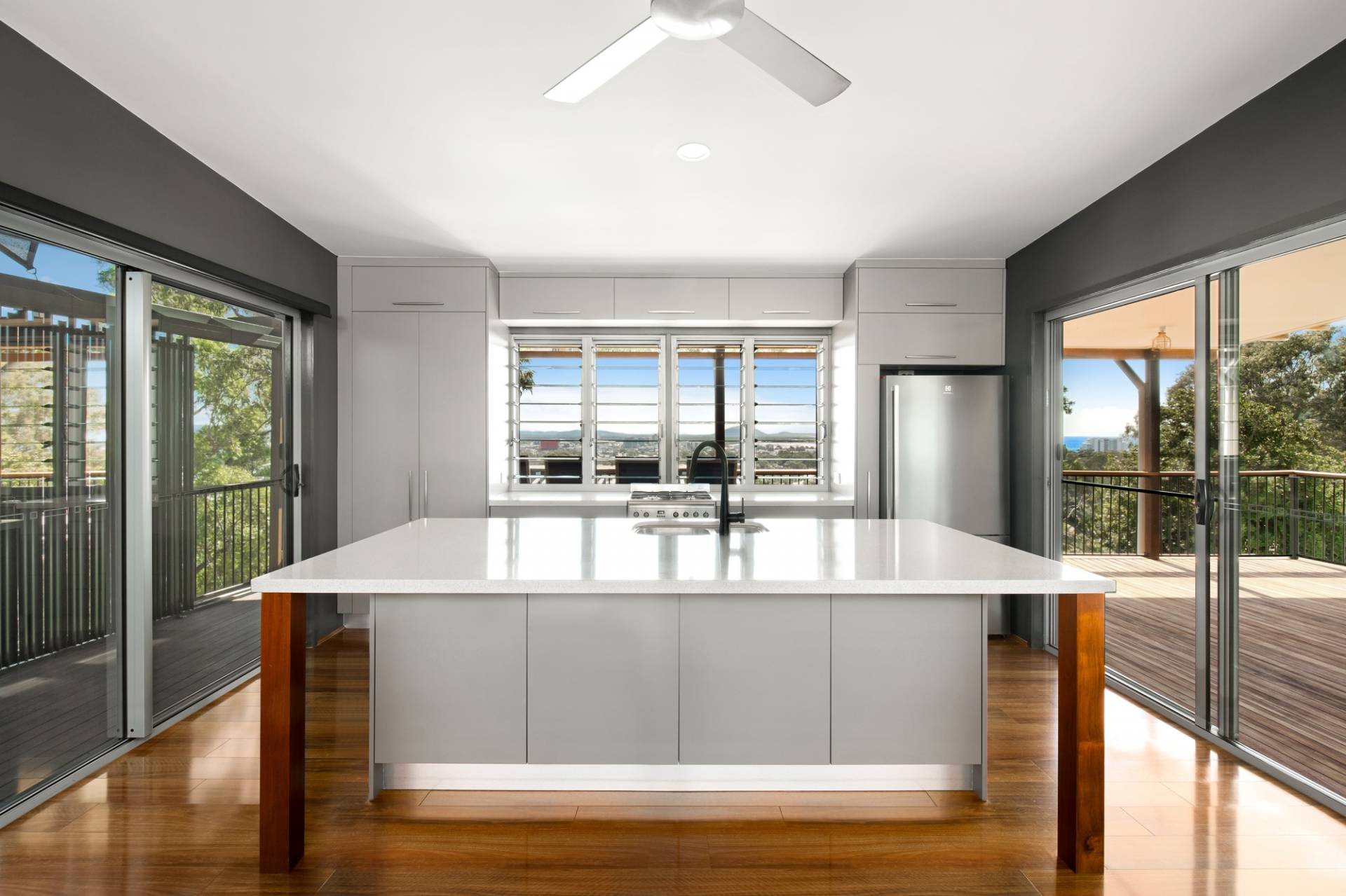 72A Tantula Road West, Alexandra Headland - Thumbnail 4