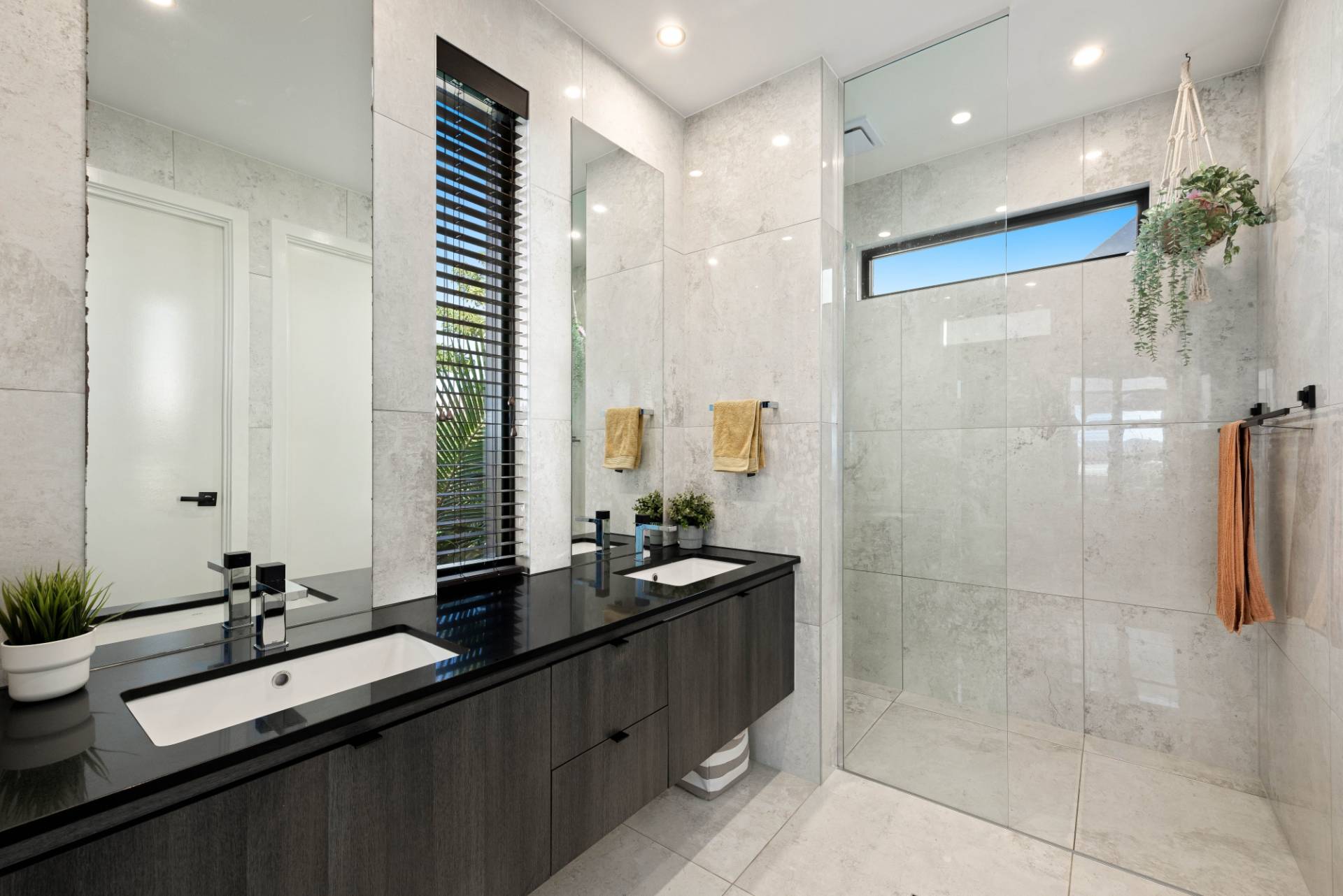 12 Leslie Crescent, Baringa - Thumbnail 8