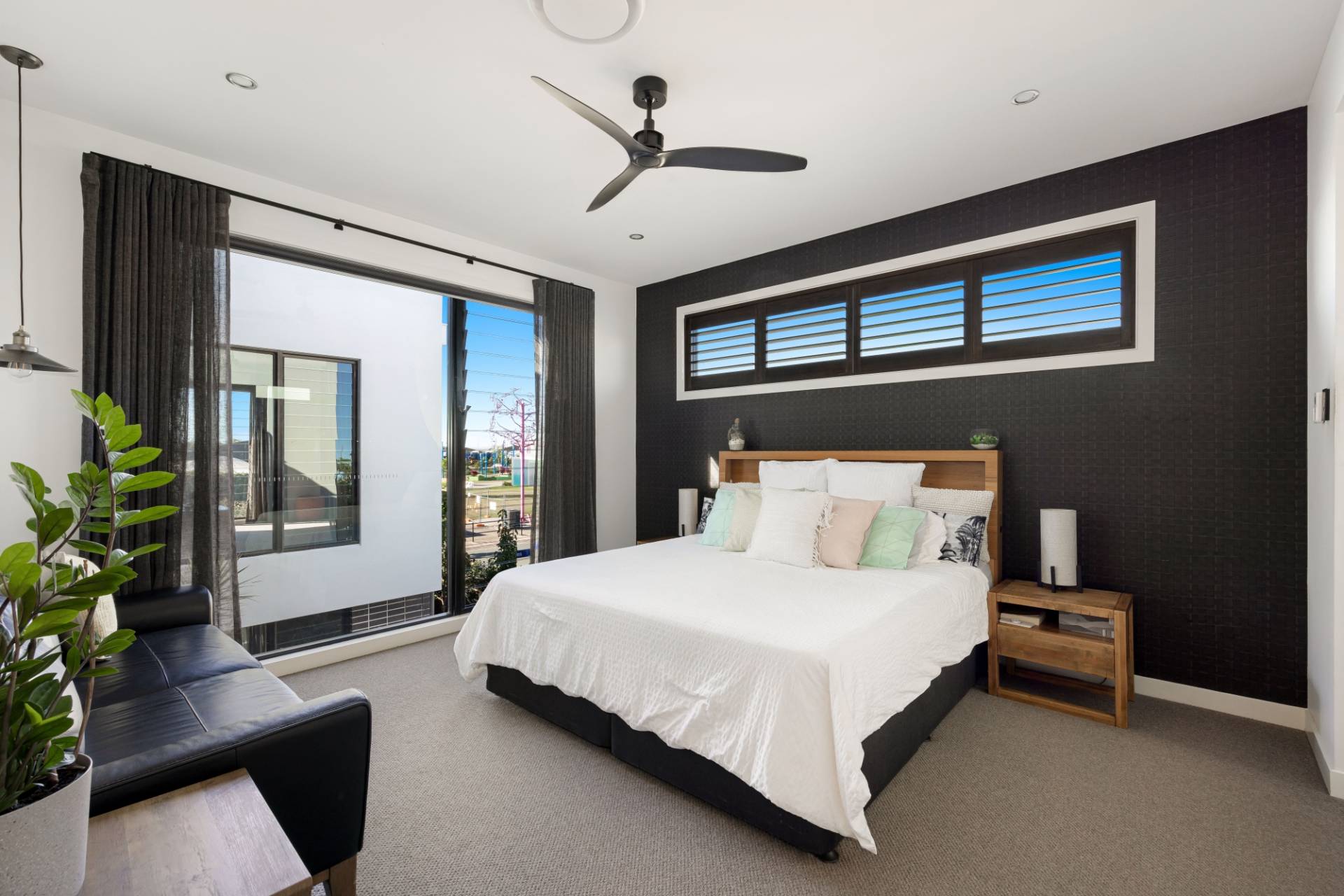 12 Leslie Crescent, Baringa - Thumbnail 7