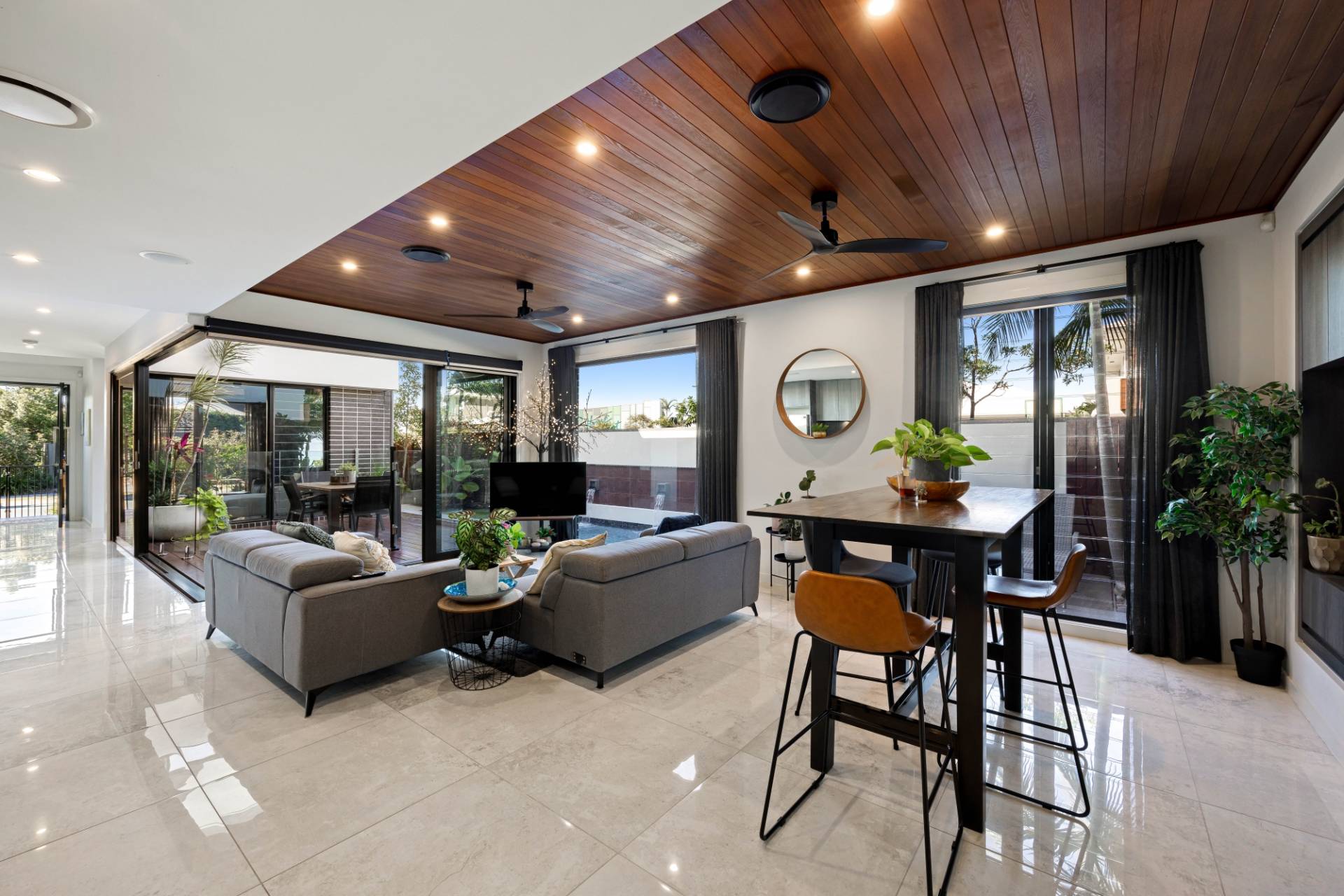12 Leslie Crescent, Baringa - Thumbnail 3