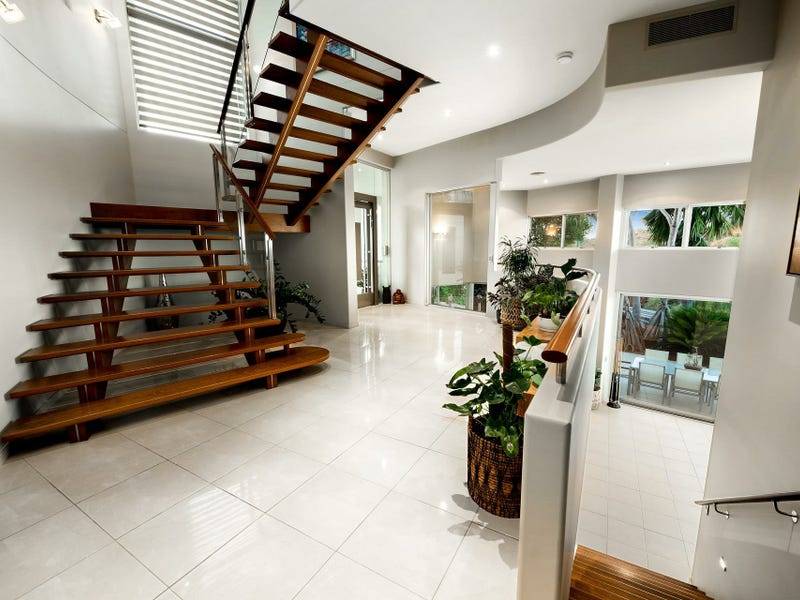11 Tantula Road East, Alexandra Headland - Thumbnail 3